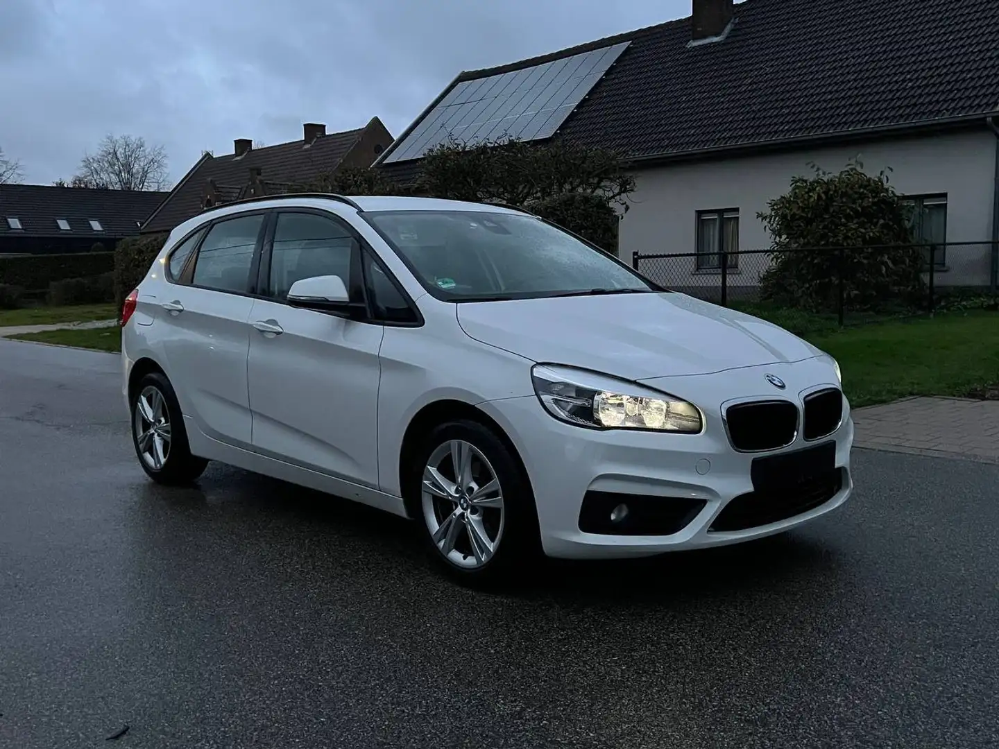 BMW 216 216d Active Tourer Advantage White - 1