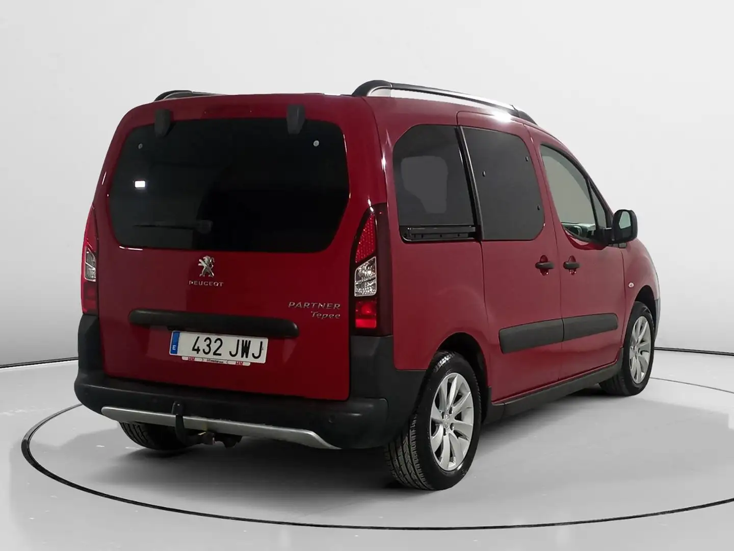 Peugeot Partner Tepee 1.2 PureTech Outdoor 110 Rojo - 2