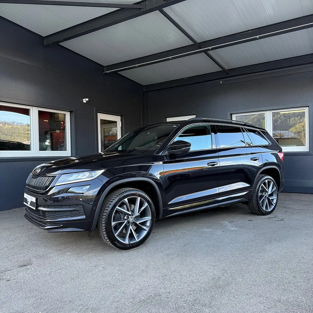 Skoda Kodiaq 2,0 TDI SCR 4x4 Sportline DSG Schwarz - 2
