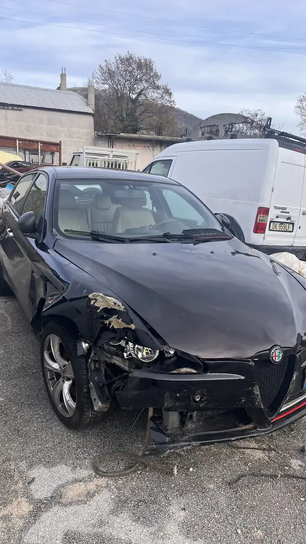 Alfa Romeo 147 147 II 2004 5p 1.9 jtd Progression 120cv Černá - 2