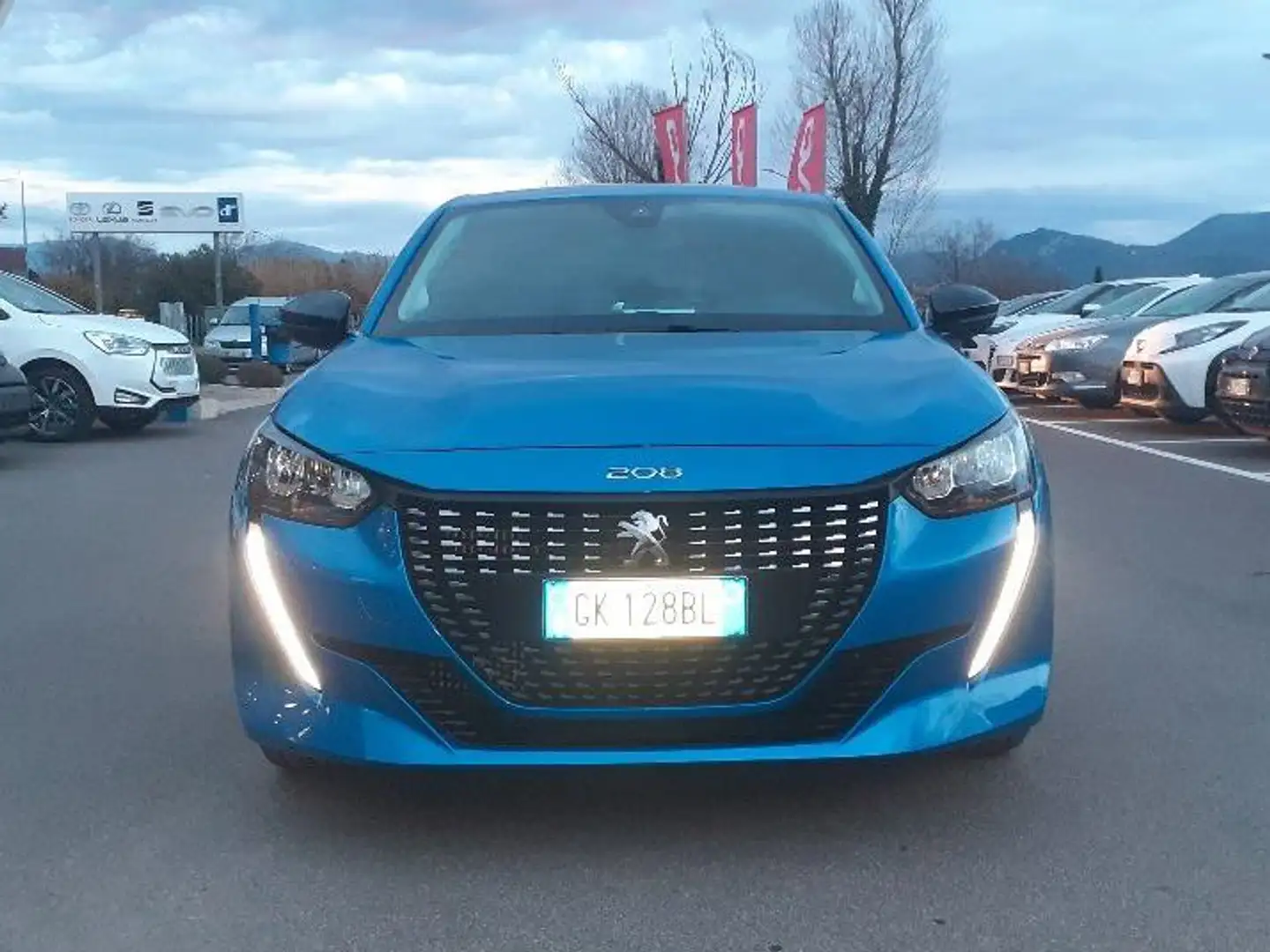 Peugeot 208 208 1.2 puretech Allure s Blau - 1