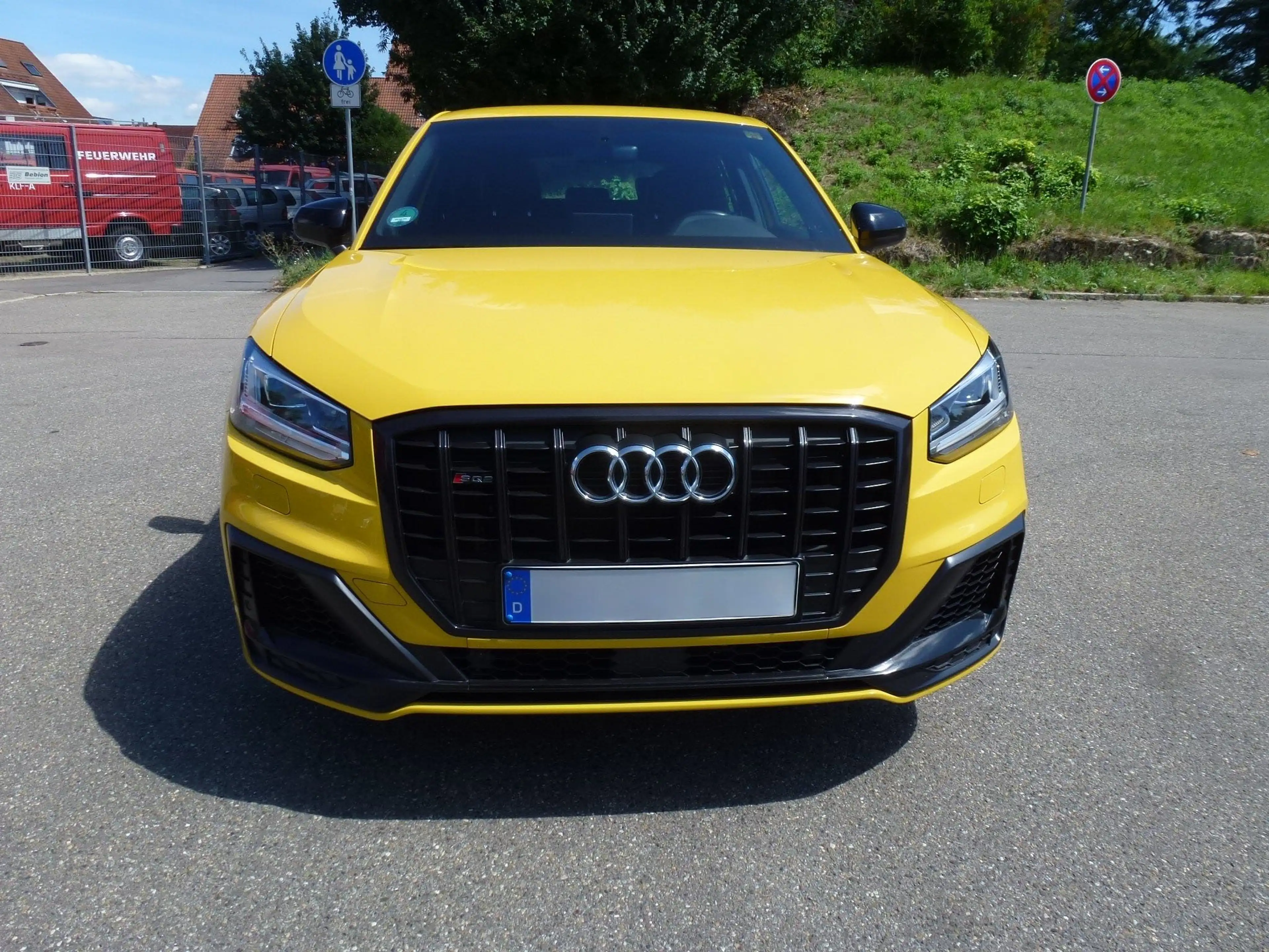 Audi SQ2 2.0 TFSI quattro * 1. Hand * Audi Exclusive Gelb — photo 7