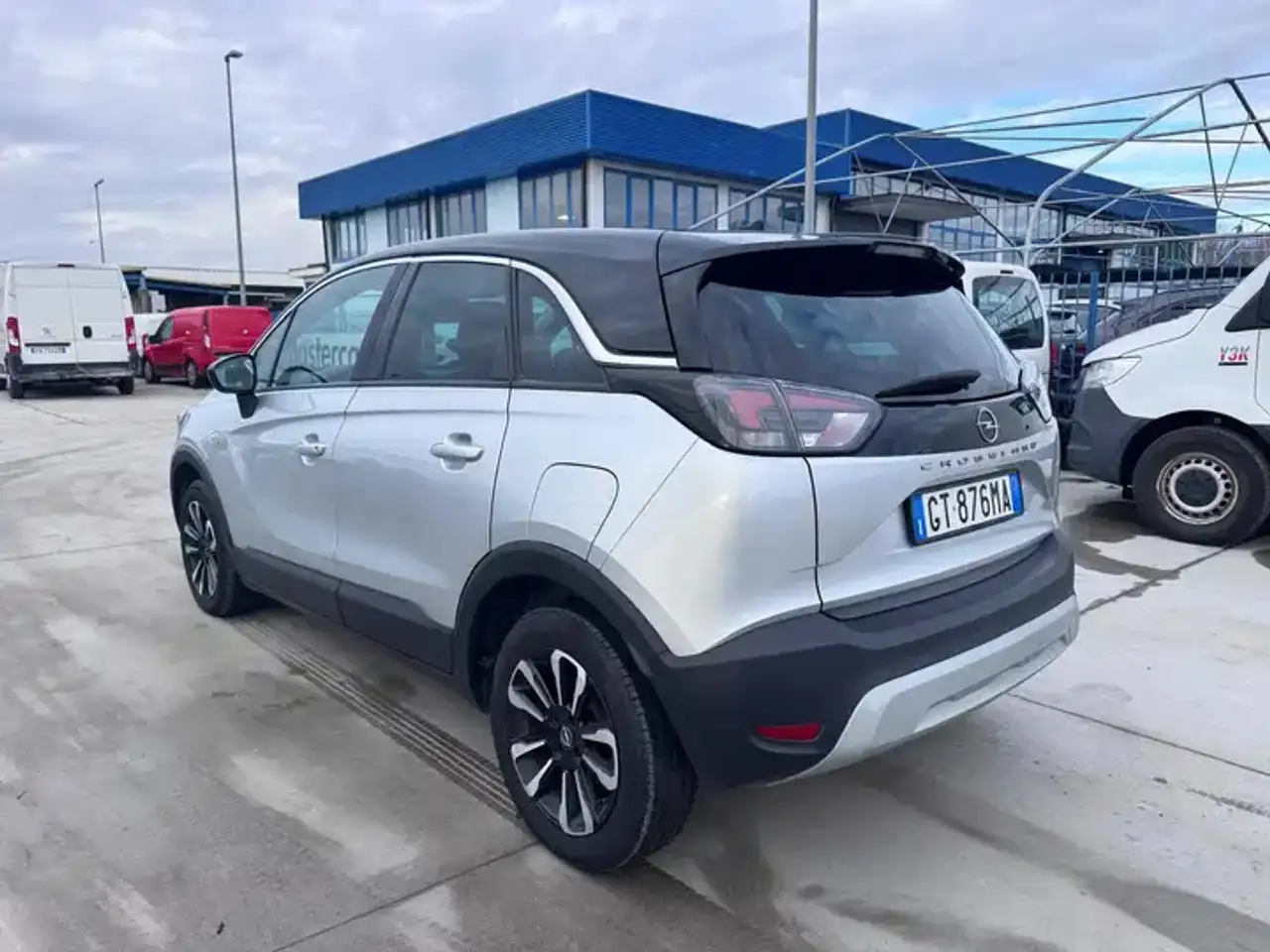 2024 Opel Crossland 1.2 130cv Elegance autom AT6 - GT876MA, photograph 3