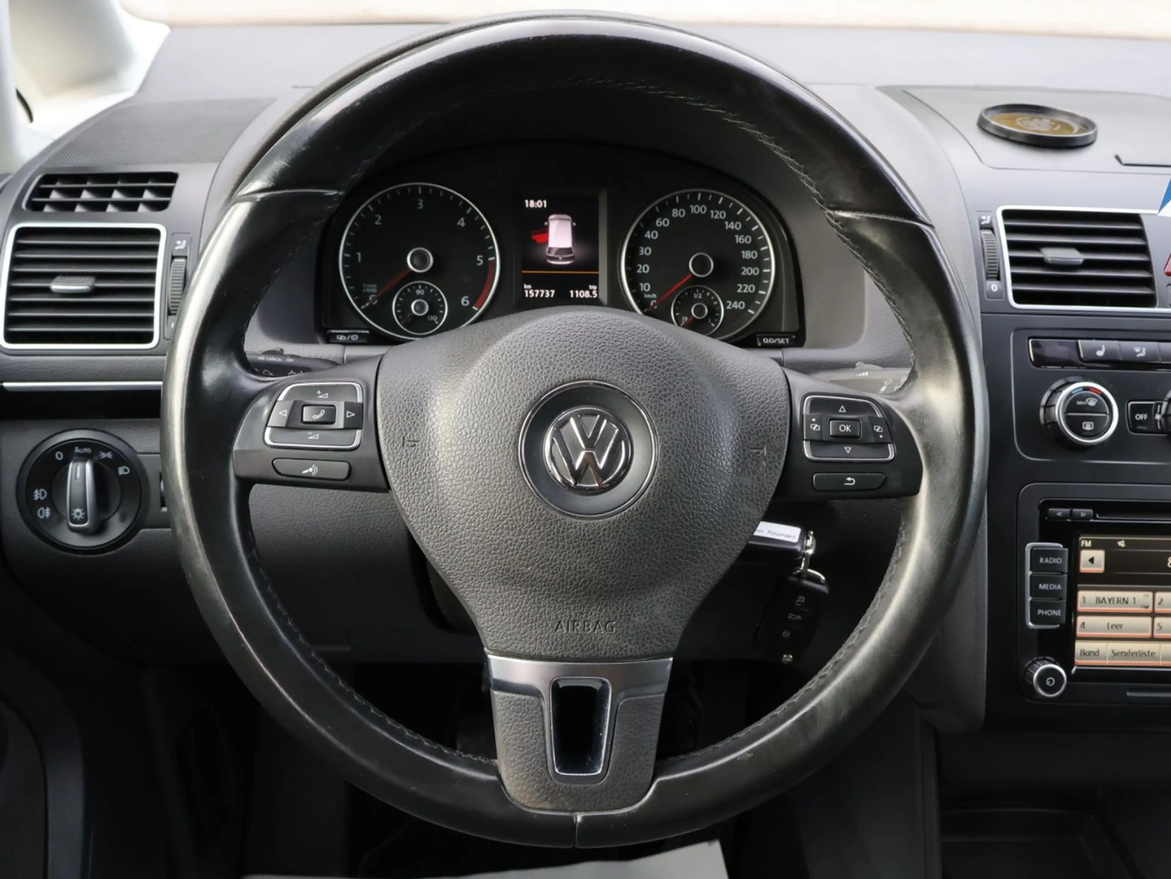 Volkswagen Touran Highline 2.0 TDI 7-Sitze AHK-KAMERA-PDC — photo 14