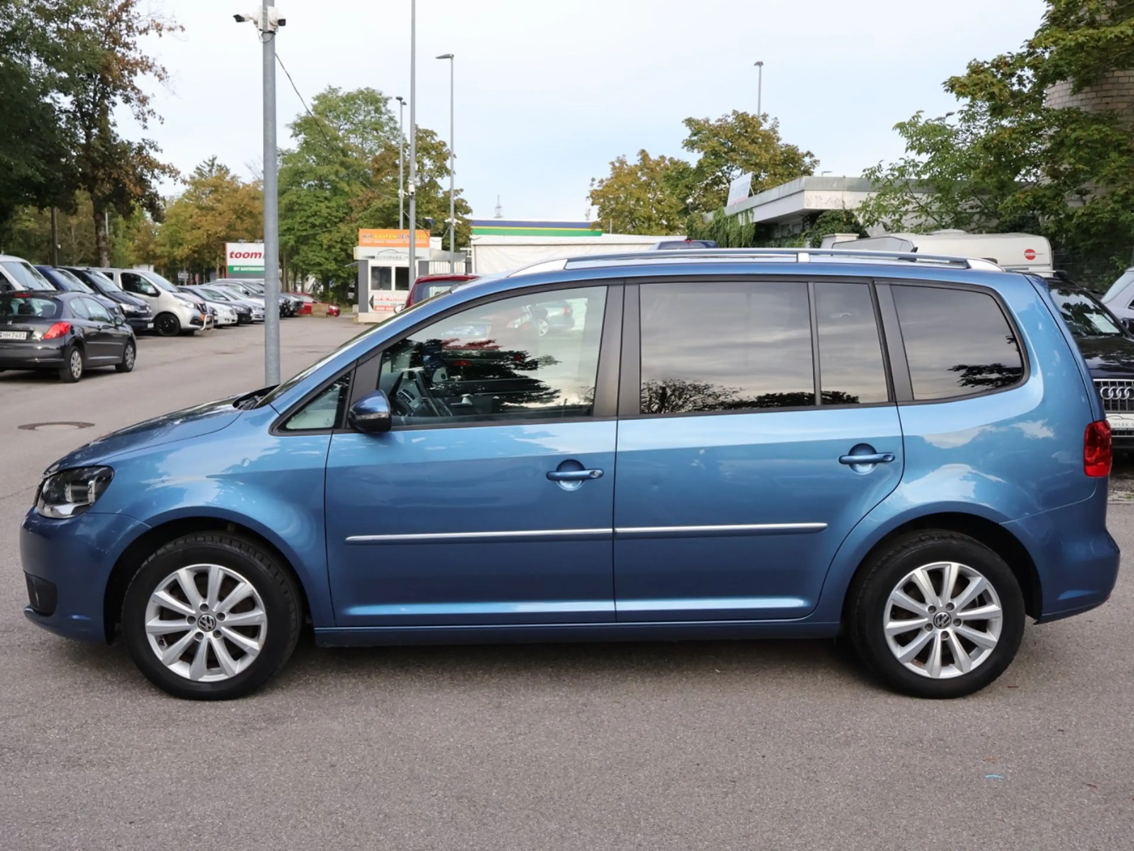 Volkswagen Touran Highline 2.0 TDI 7-Sitze AHK-KAMERA-PDC — photo 8