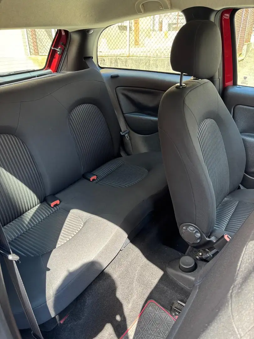 Lancia Ypsilon Ypsilon II 2007 1.2 8v New Oro (oro) Rojo - 1