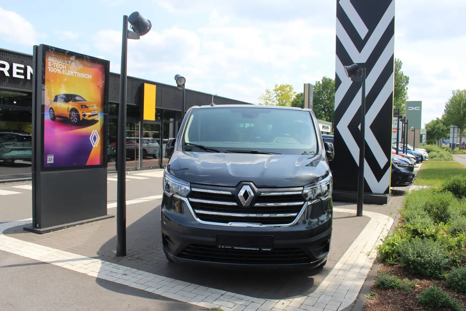 Renault Trafic Grand Life Blue DCI 150EDC *Kamera*Automatik* Grau - 2