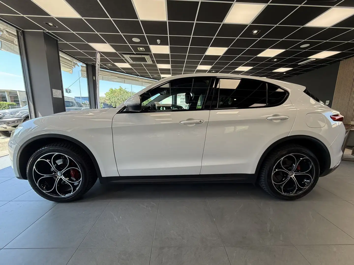 Alfa Romeo Stelvio 2.2 Turbodiesel 210 CV AT8 Q4 Executive *UNICO PR Bianco - 2