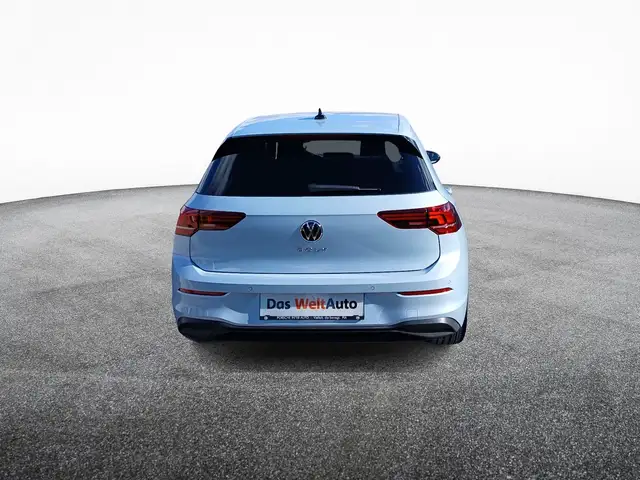 Volkswagen Golf view 4