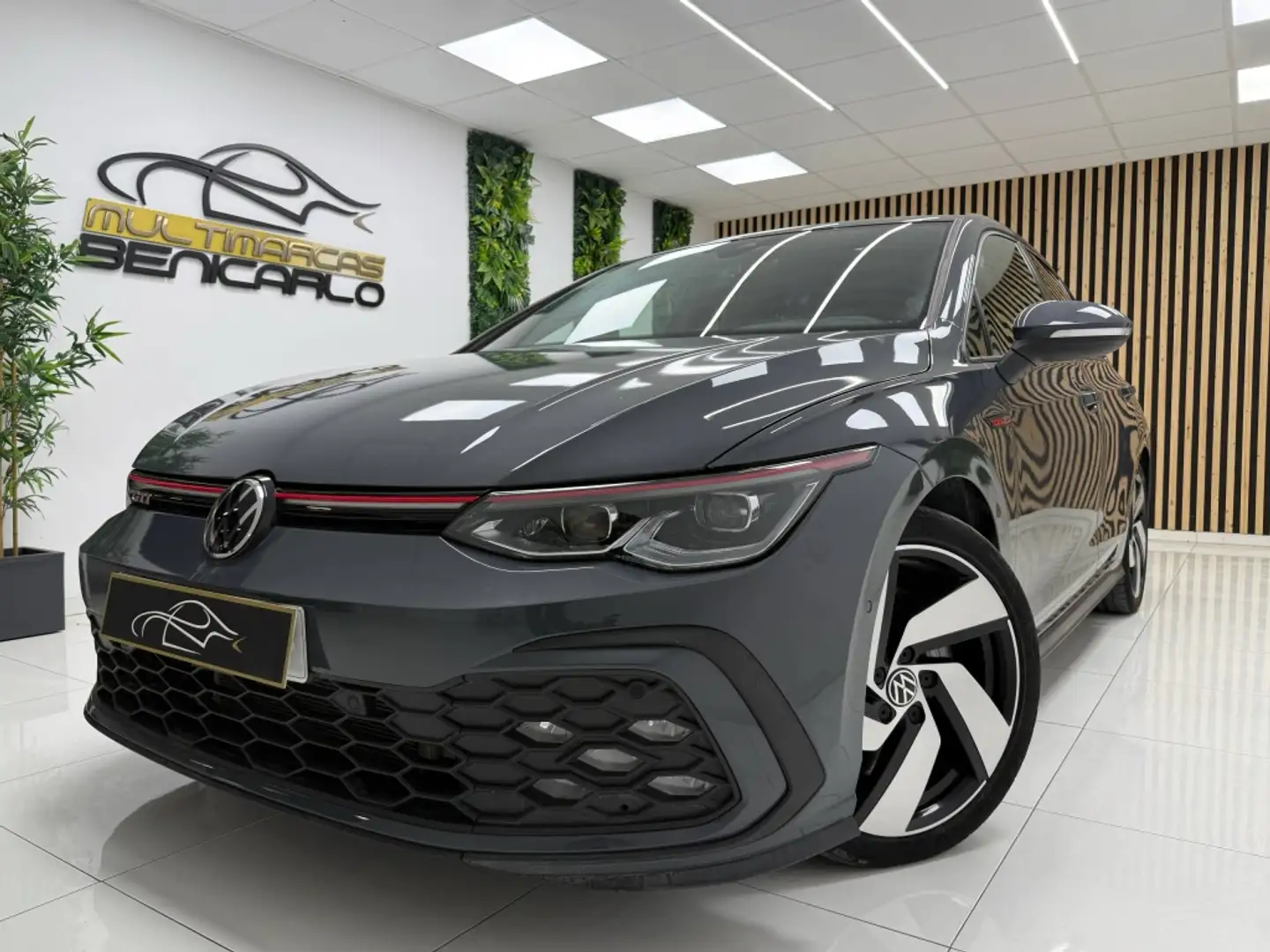 Volkswagen Golf GTI 2.0 TSI DSG 180kW Gris - 2