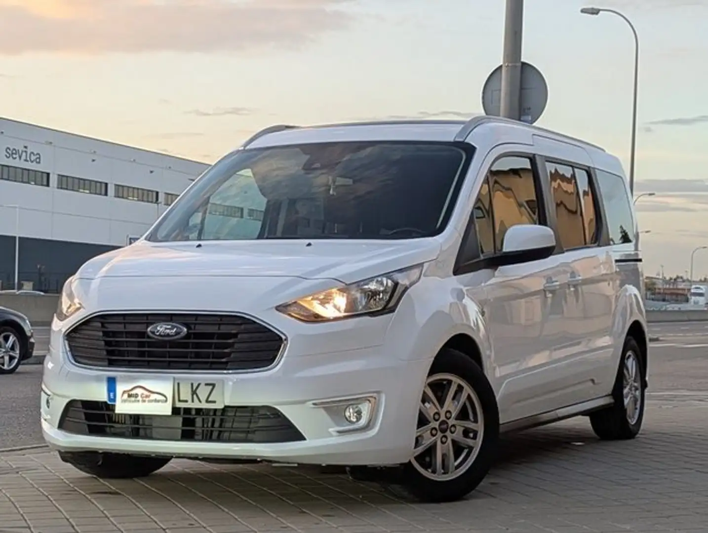 Ford Tourneo Connect Grand 1.5TDCi Auto-S&S Titanium 120 Blanco - 1