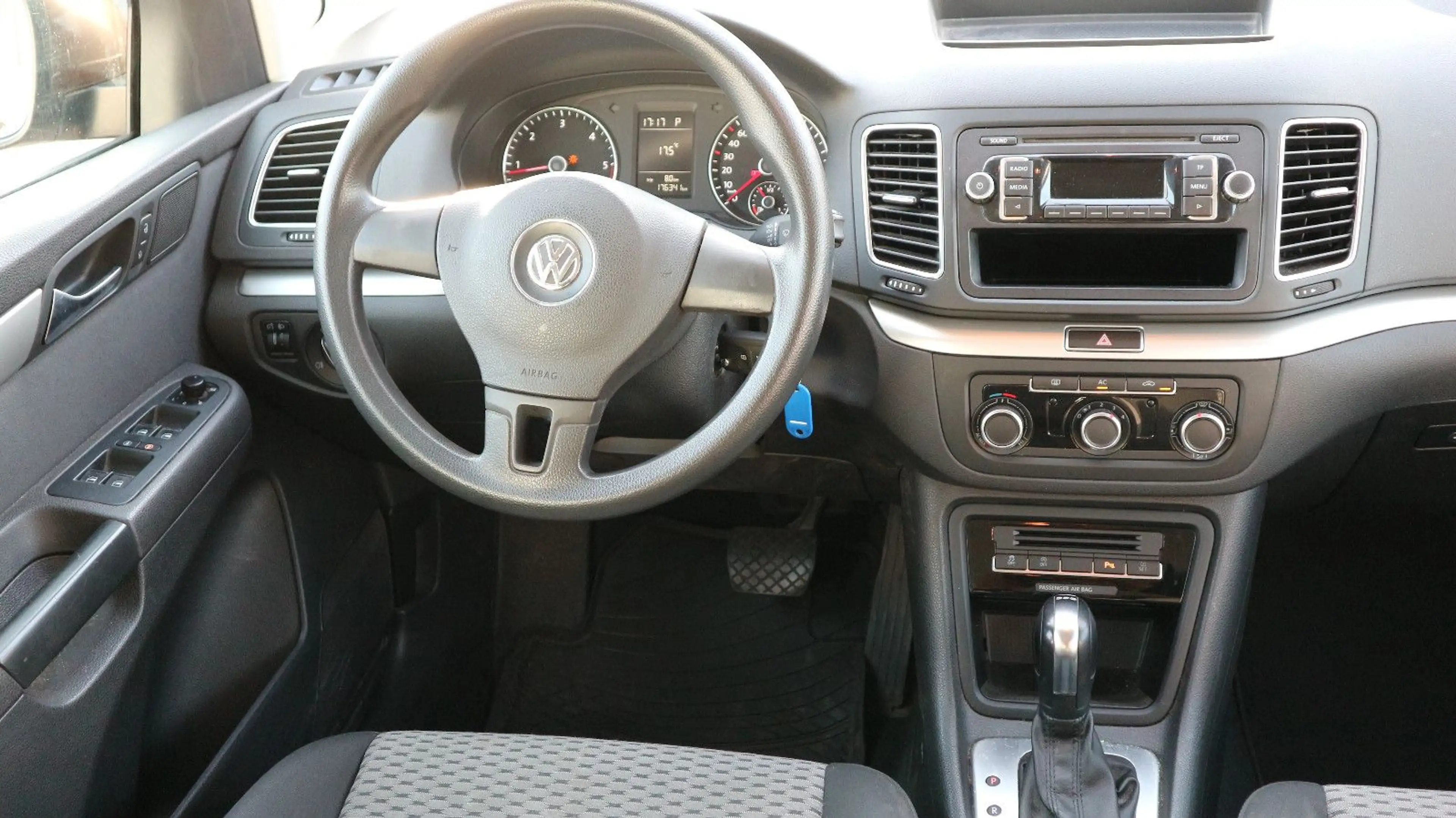 Volkswagen Sharan Trendline BMT 1.Hand/Scheckheftgepflegt — photo 10