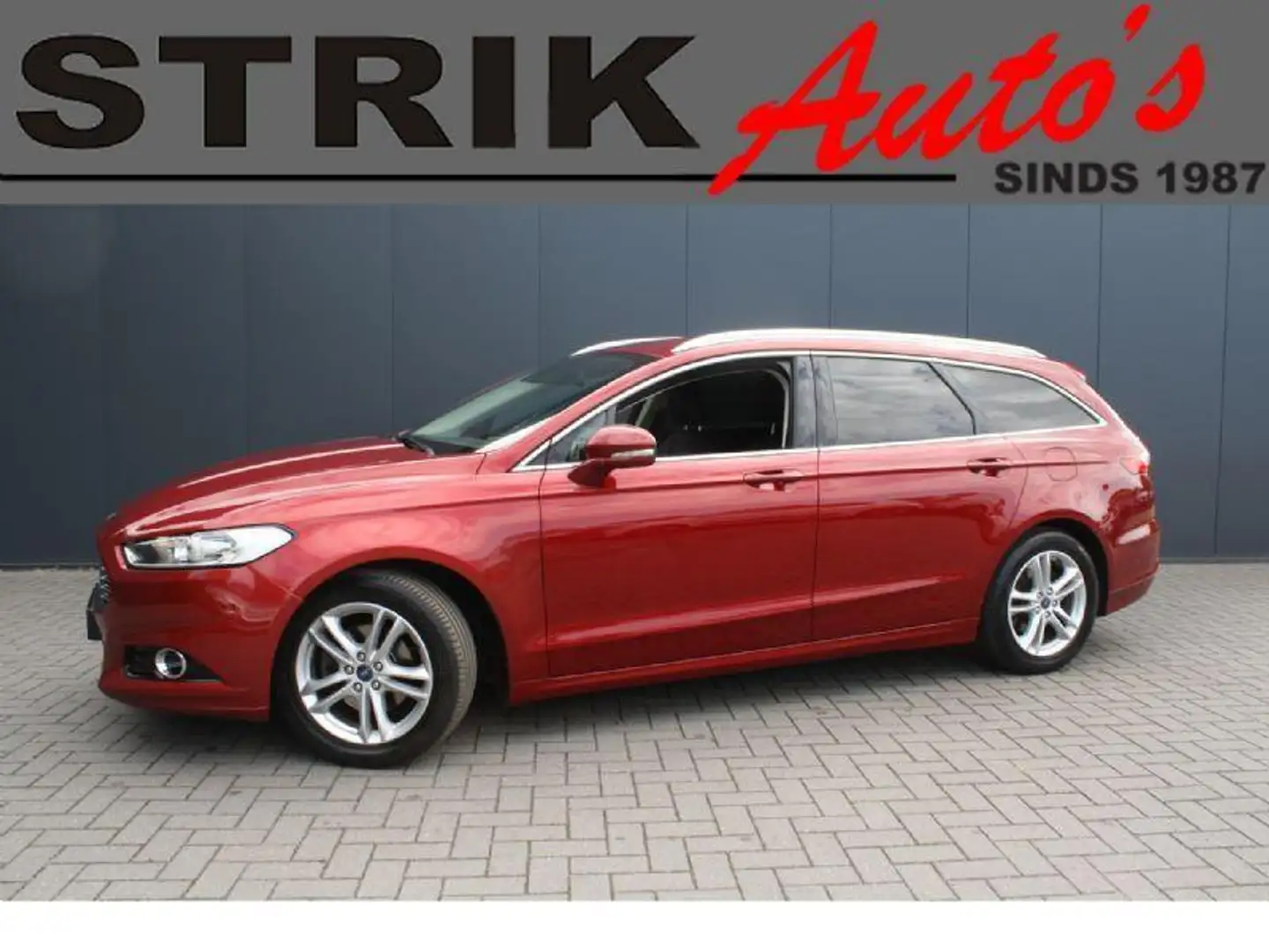 Ford Mondeo Wagon 1.5 Titanium - LEDER - TREKHAAK - NAVIGATIE Rood - 1