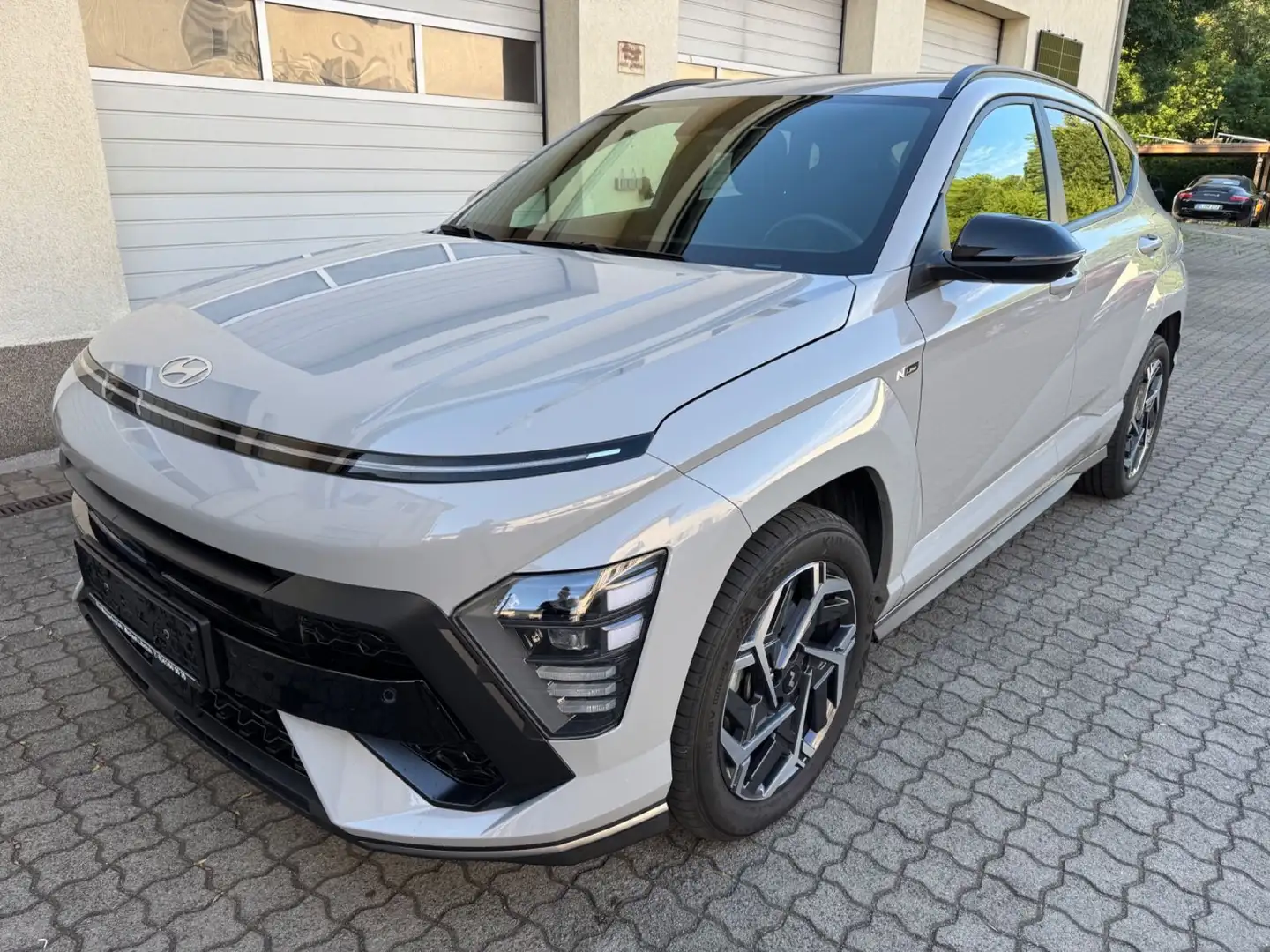 Hyundai KONA 1.6 T-GDI N Line DCT Grau - 1