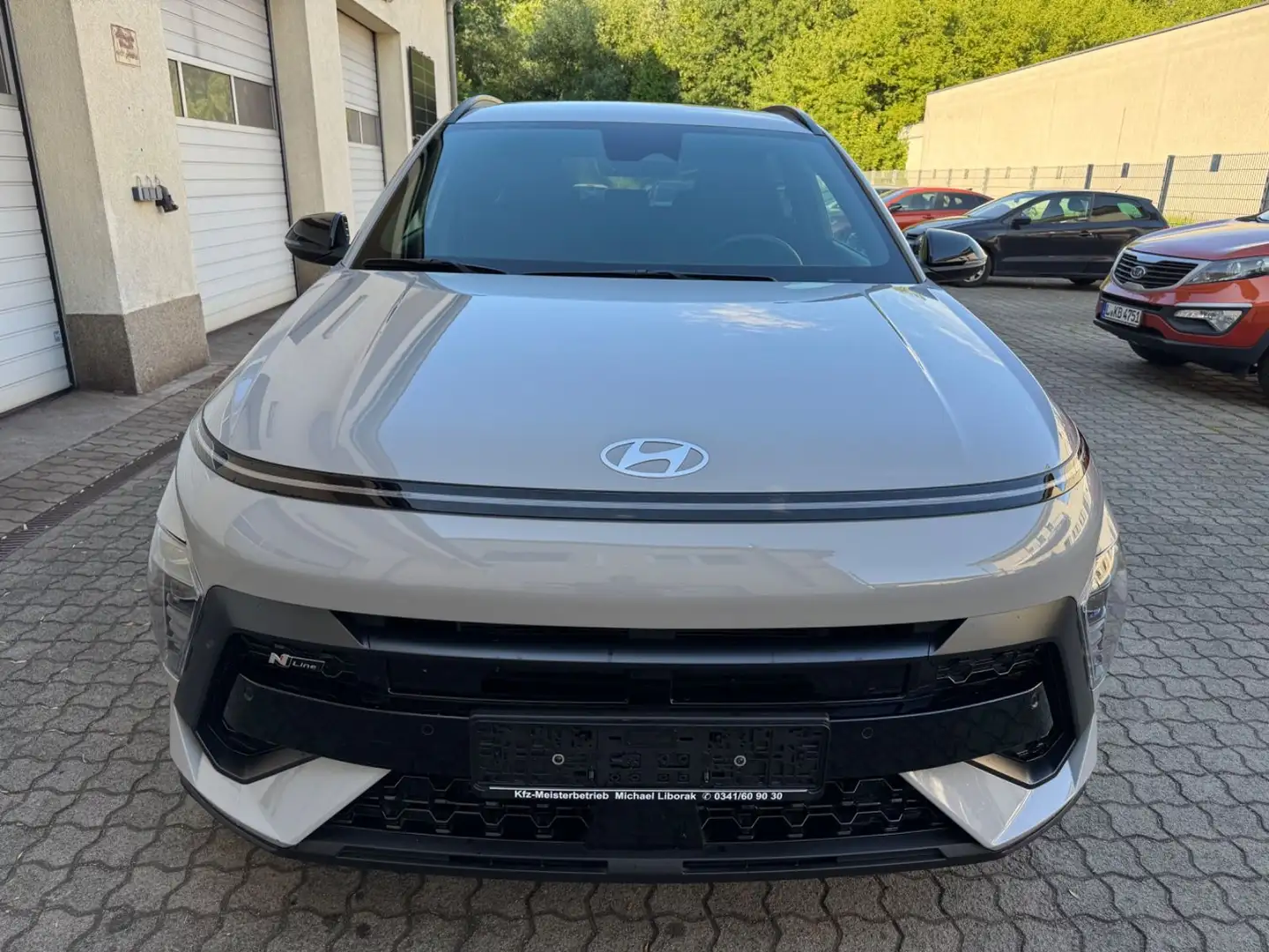 Hyundai KONA 1.6 T-GDI N Line DCT Grau - 2