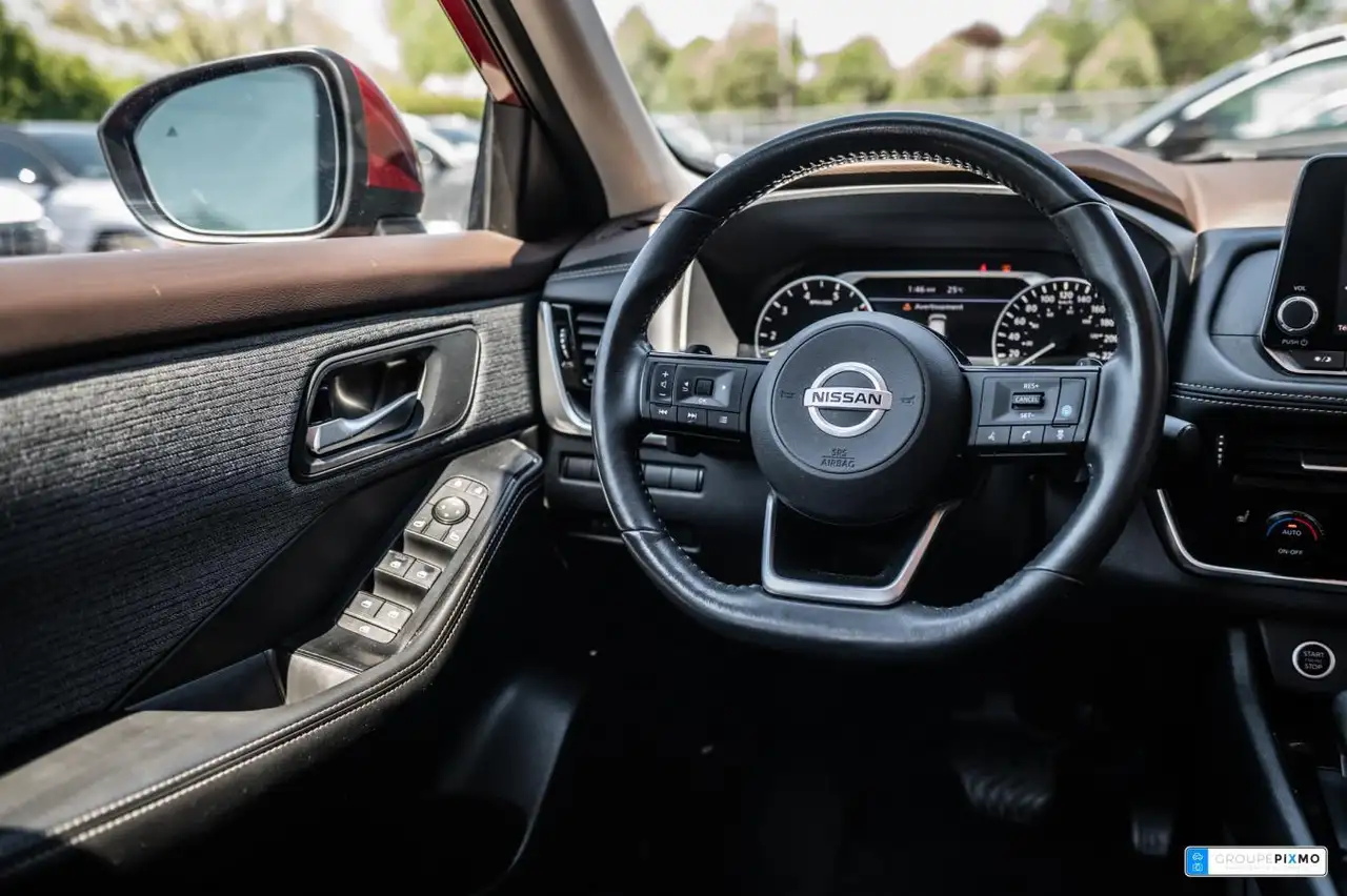 Nissan Rogue снимка Nissan Rogue