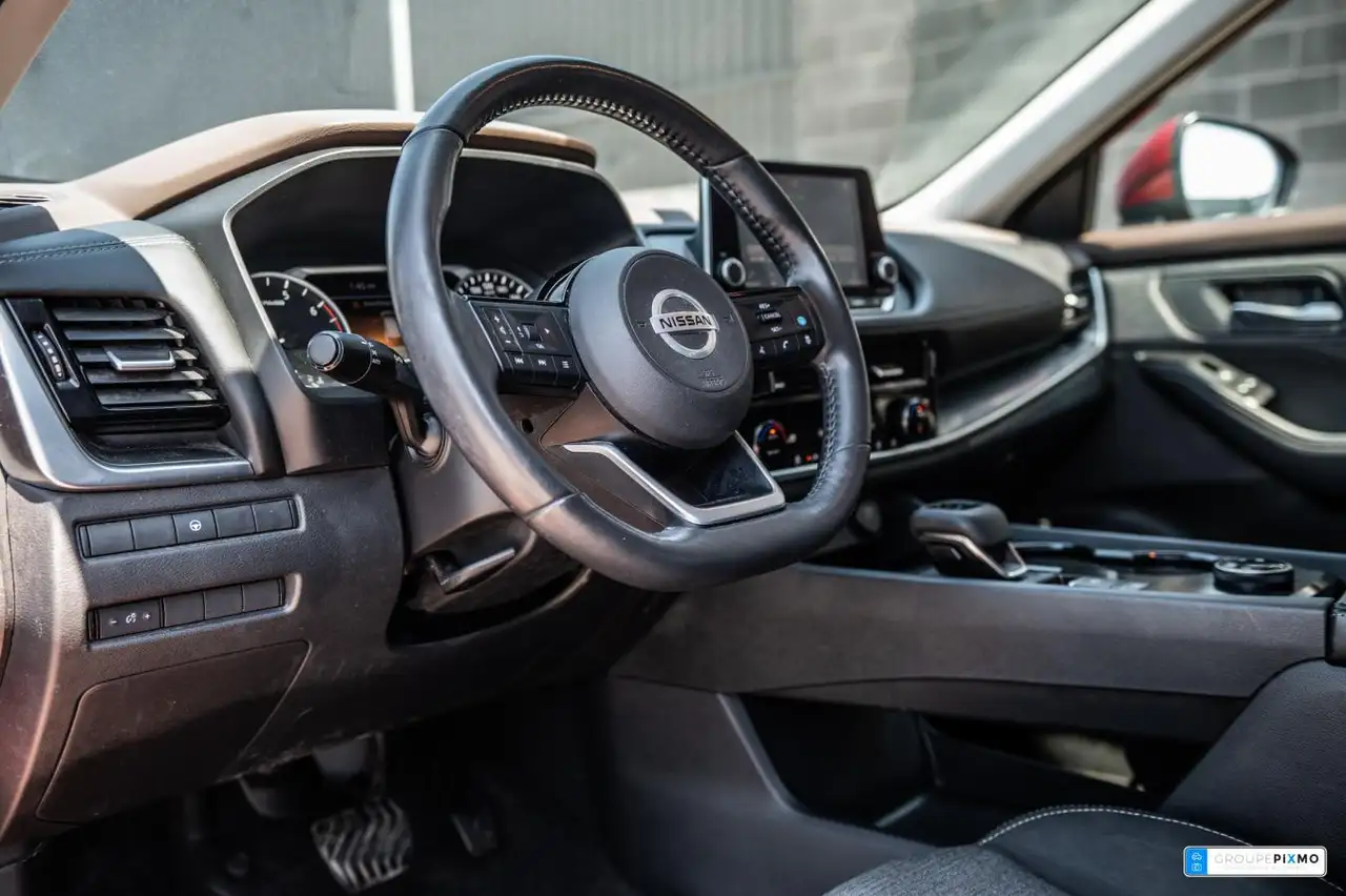 Nissan Rogue снимка Nissan Rogue