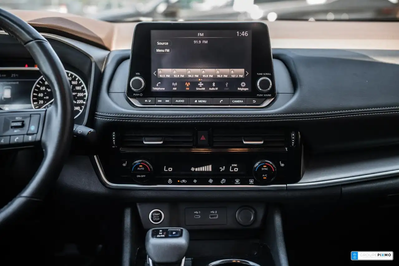 Nissan Rogue снимка Nissan Rogue