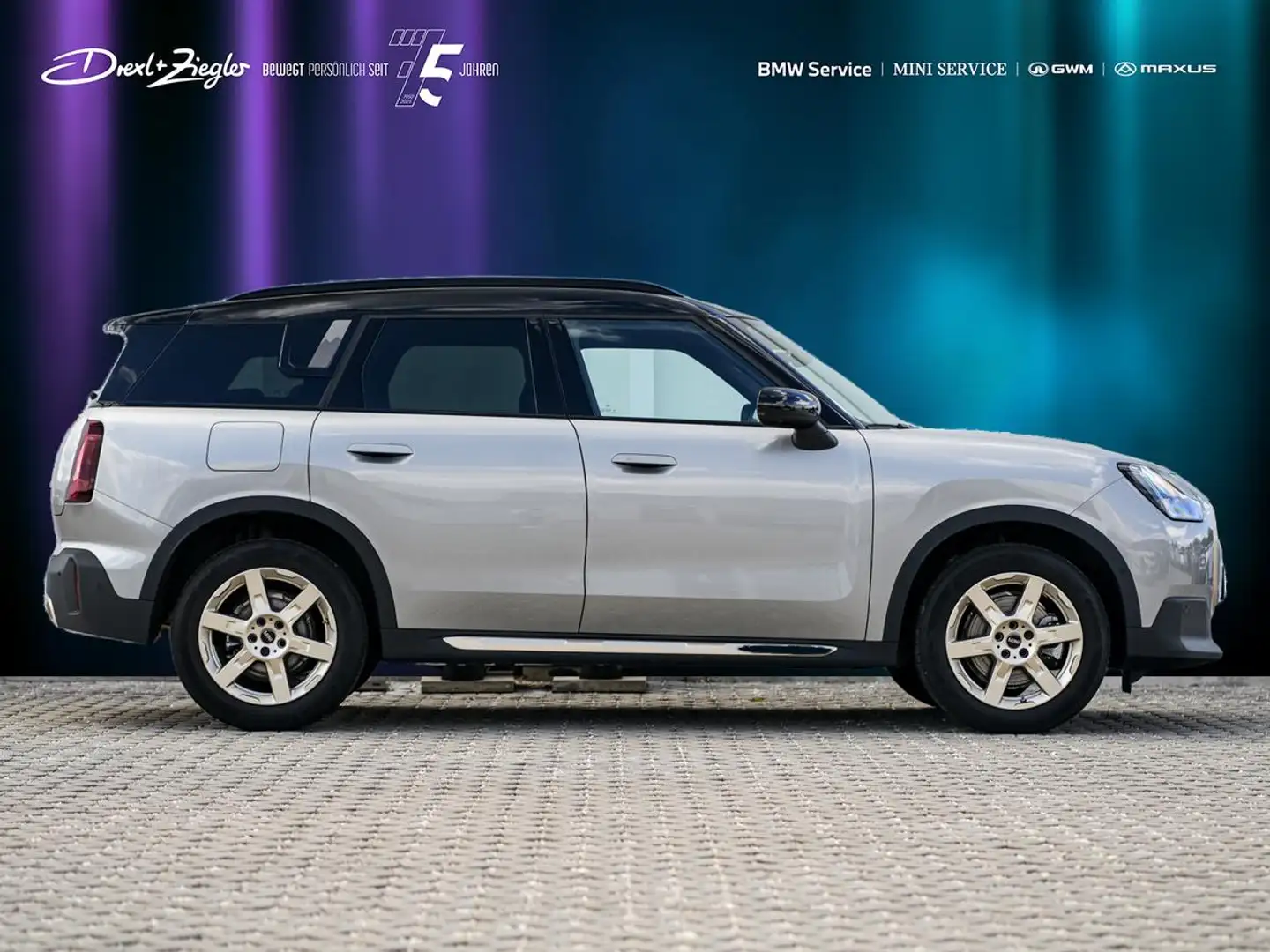 MINI Cooper Countryman Countryman C Favoured-T Paket XL AHK PanoDach Silber - 2