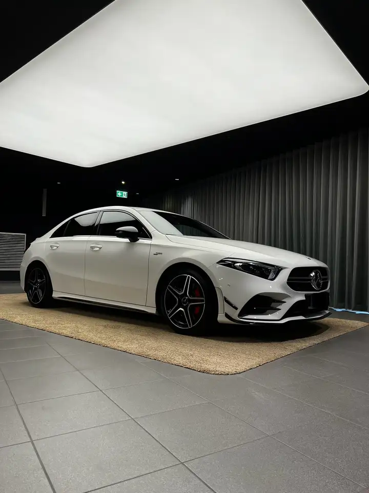 Mercedes-Benz A 35 AMG