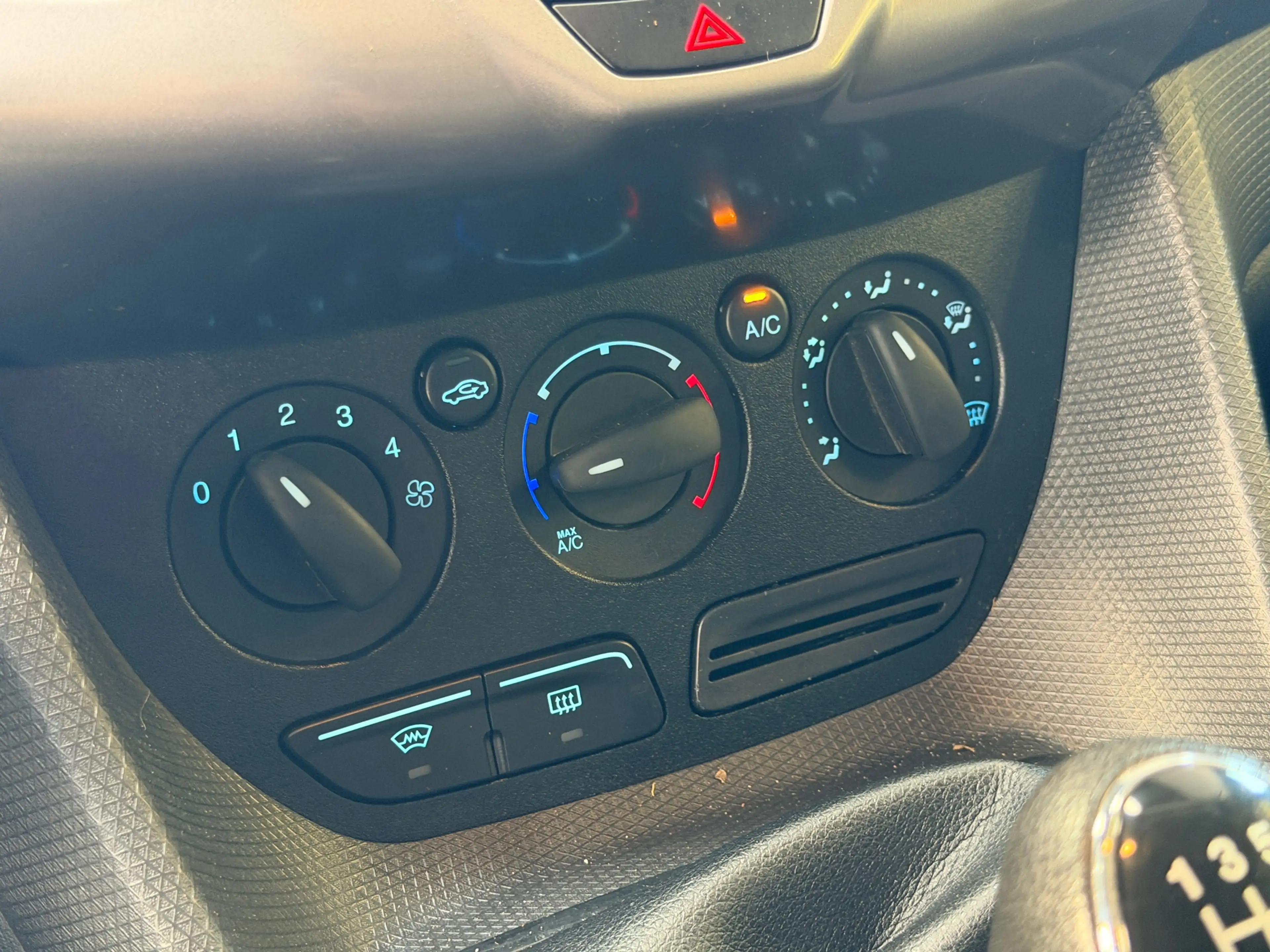 Ford Transit Connect 1.5 TDCI L1 Trend | Airco | PDC | 3-Zits | Bleutho — photo 18