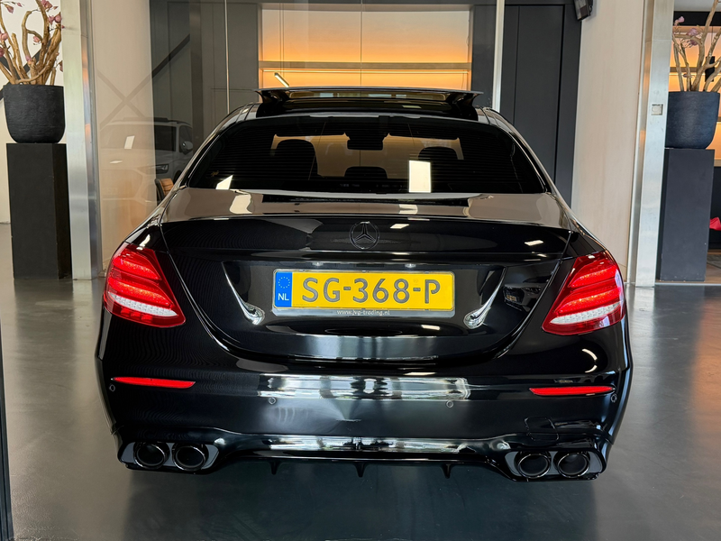 Mercedes-Benz E 200 Amg night Panorama Burmester 360Cam. — photo 7
