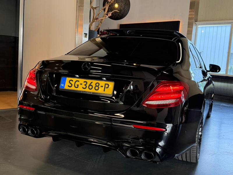 Mercedes-Benz E 200 Amg night Panorama Burmester 360Cam. — photo 8