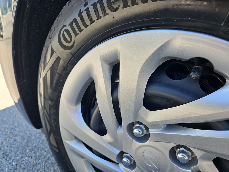 Hyundai i10 Comfort 1,0 Automatik — photo 9