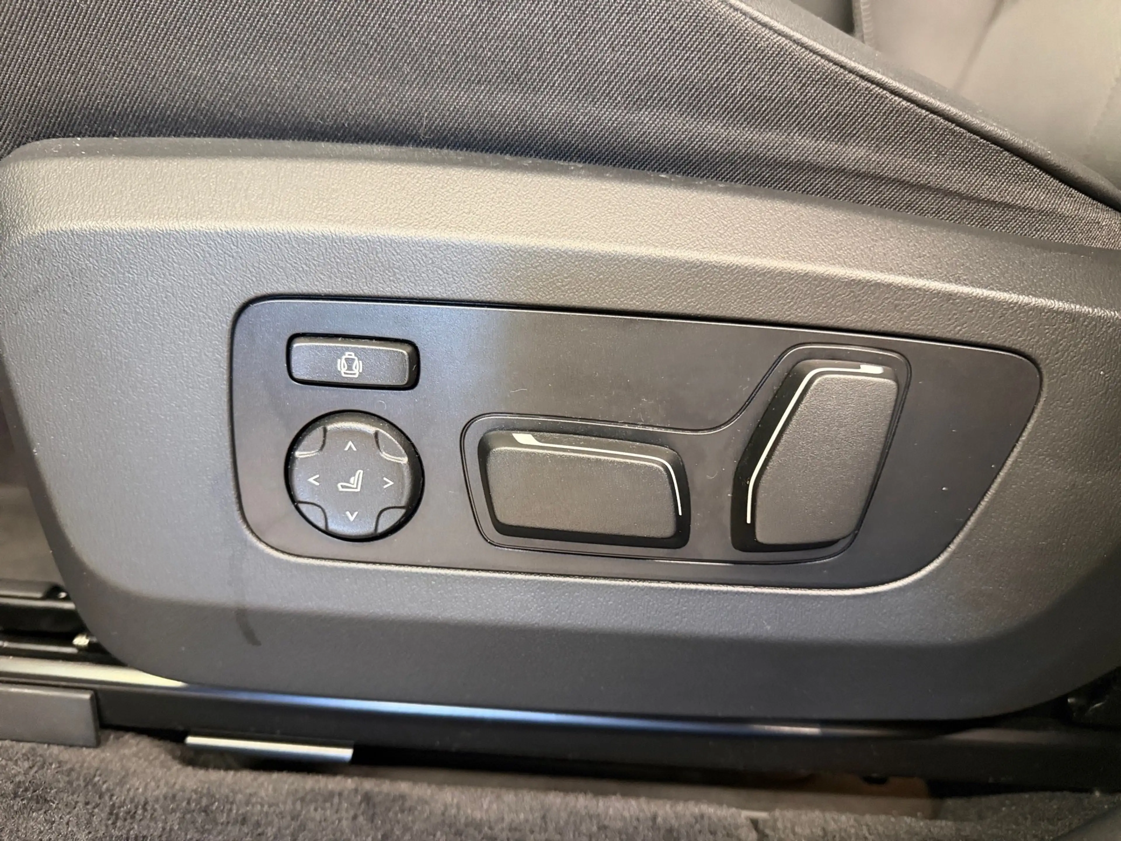 BMW X3 20d xDrive — photo 6