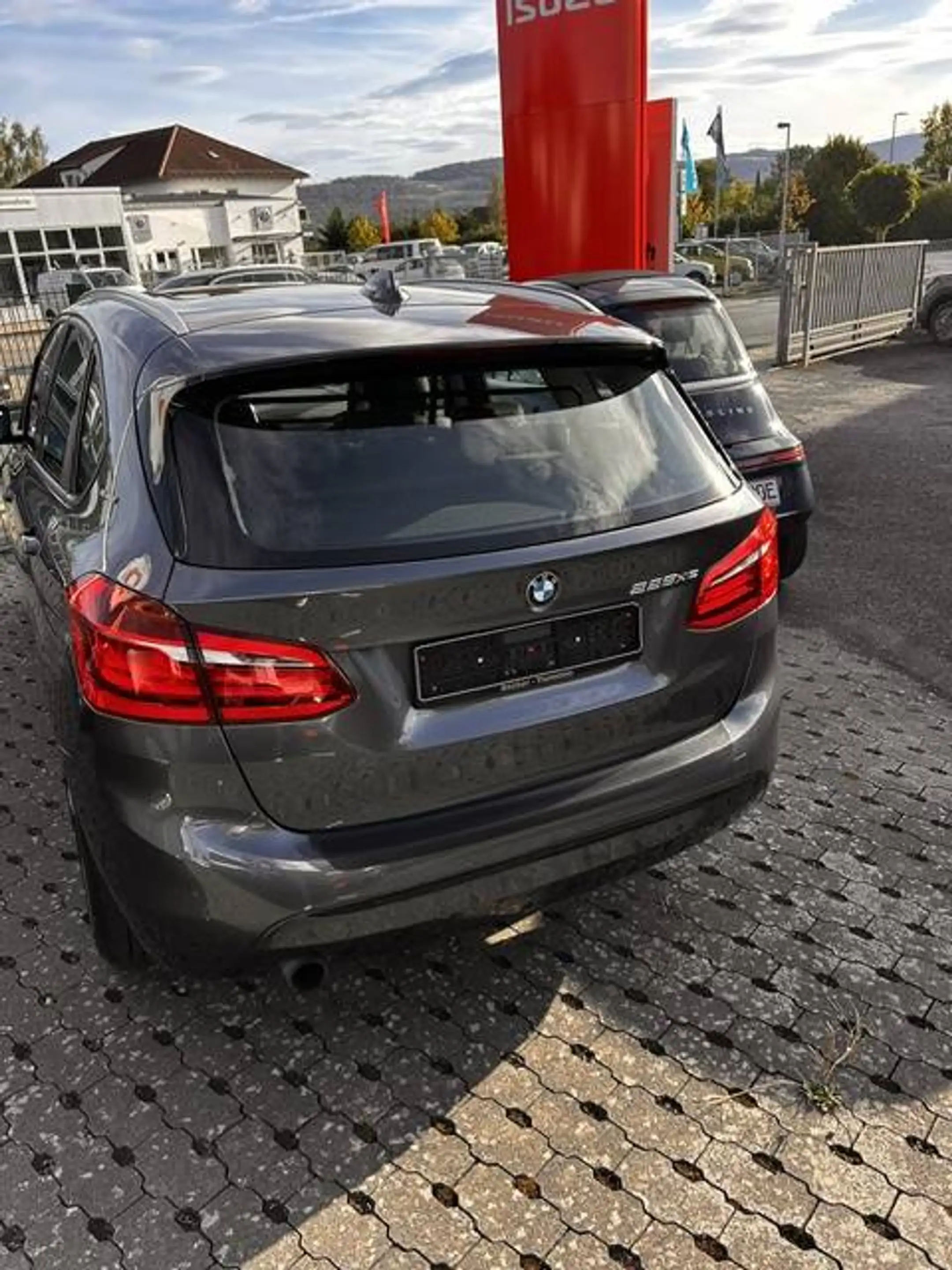 BMW 225 xe iPerformance — photo 3
