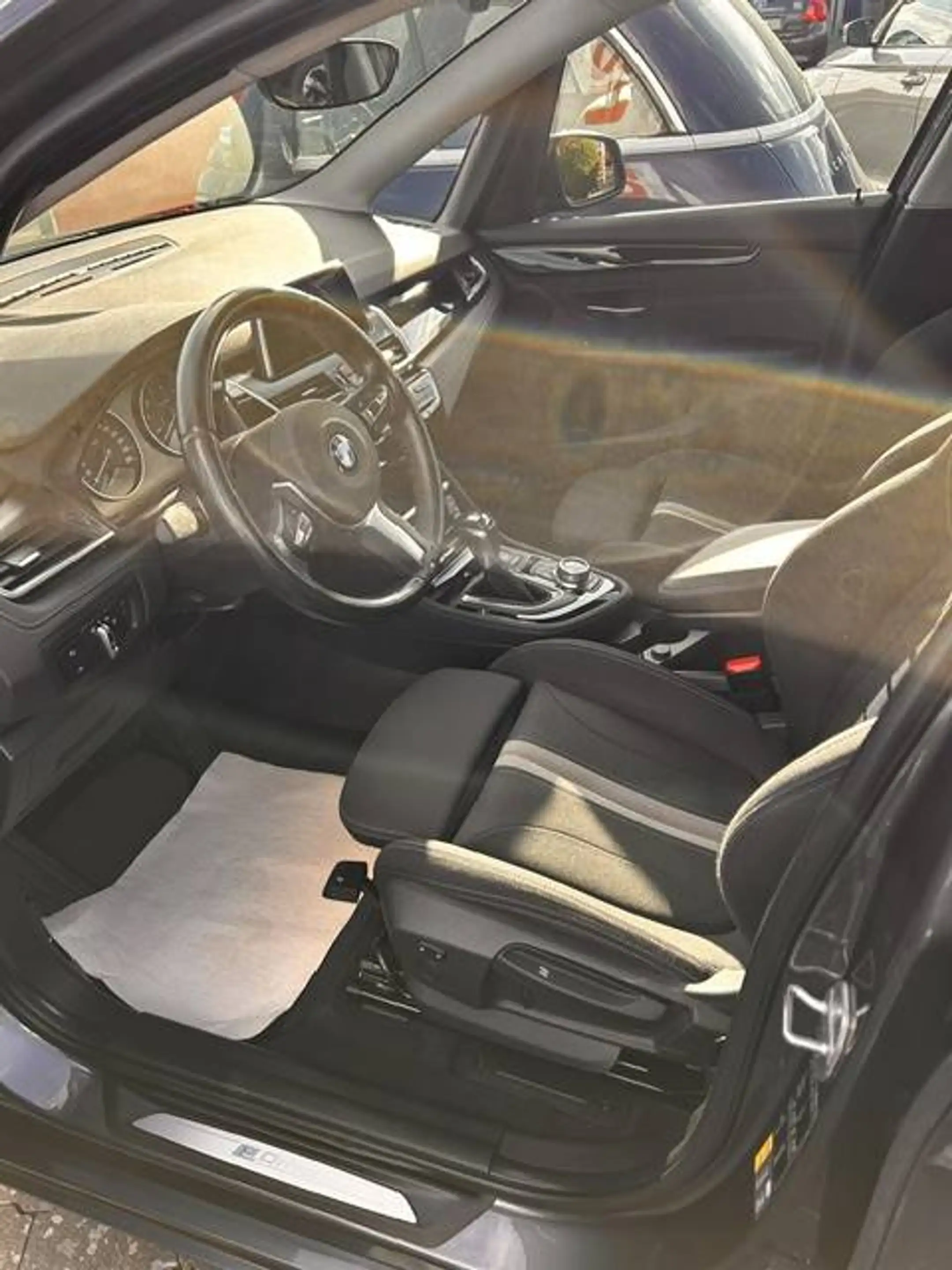 BMW 225 xe iPerformance — photo 6