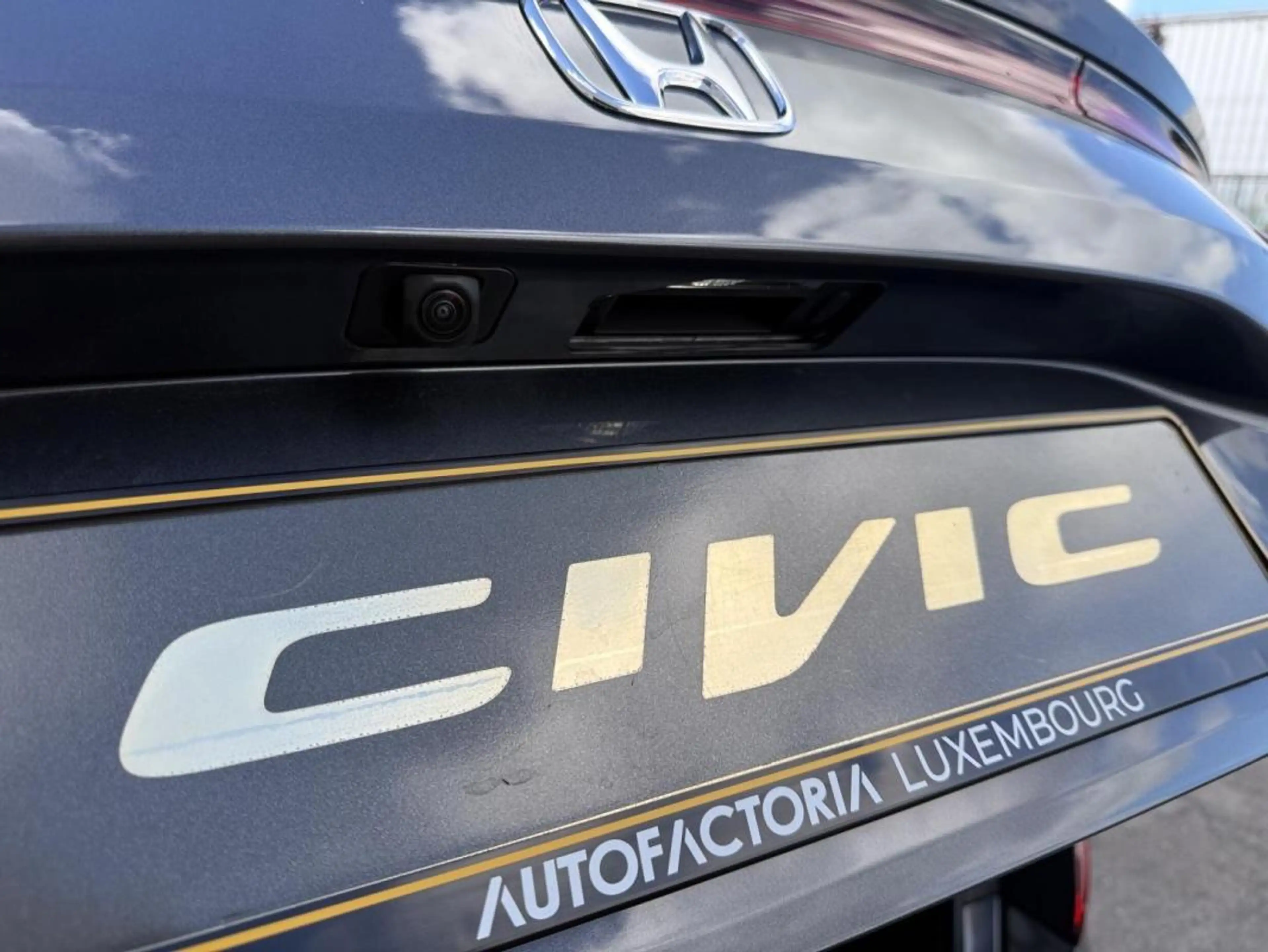Honda Civic 2.0 i-MMD 184ch e:HEV Sport — photo 30