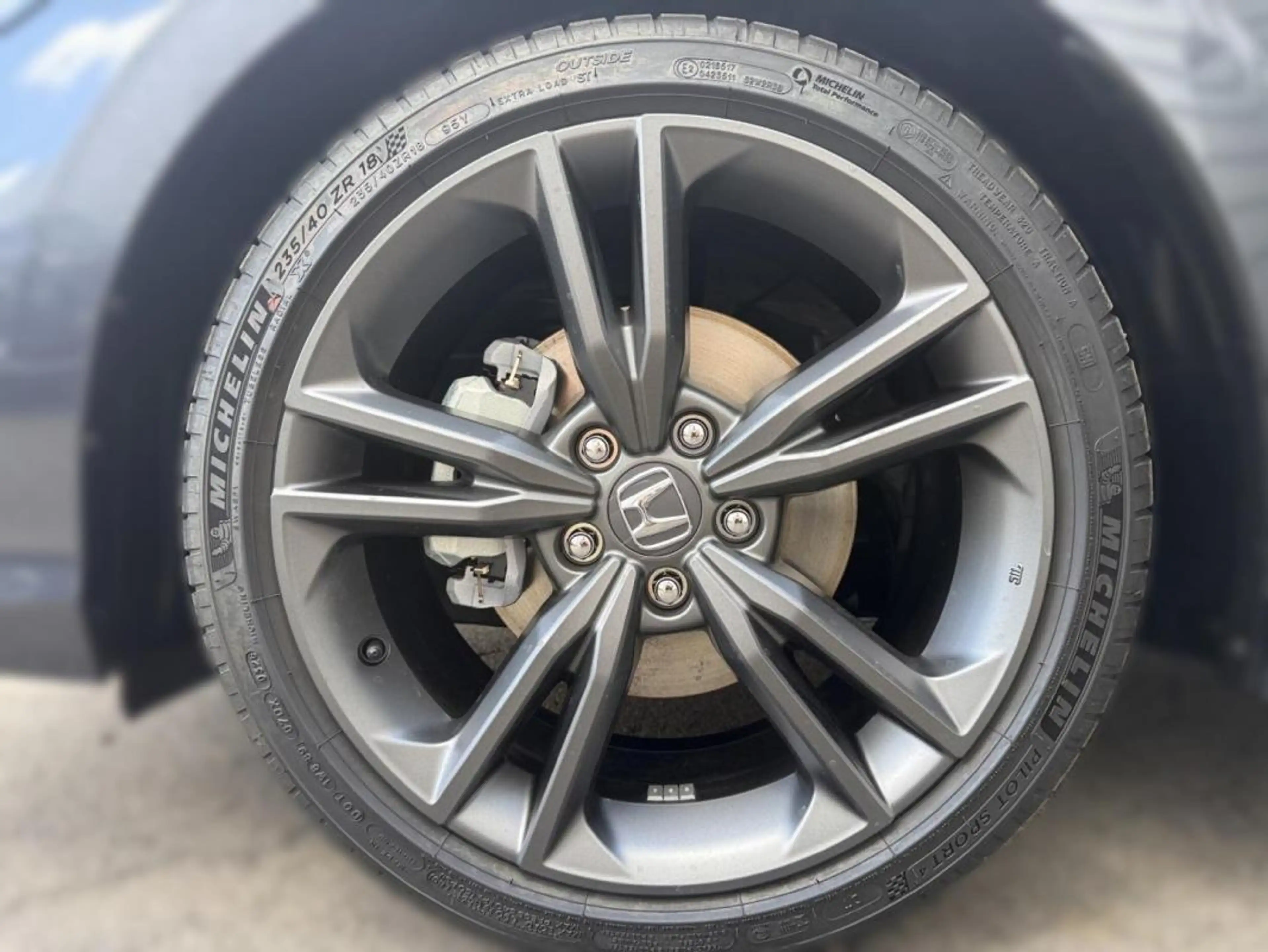 Honda Civic 2.0 i-MMD 184ch e:HEV Sport — photo 9