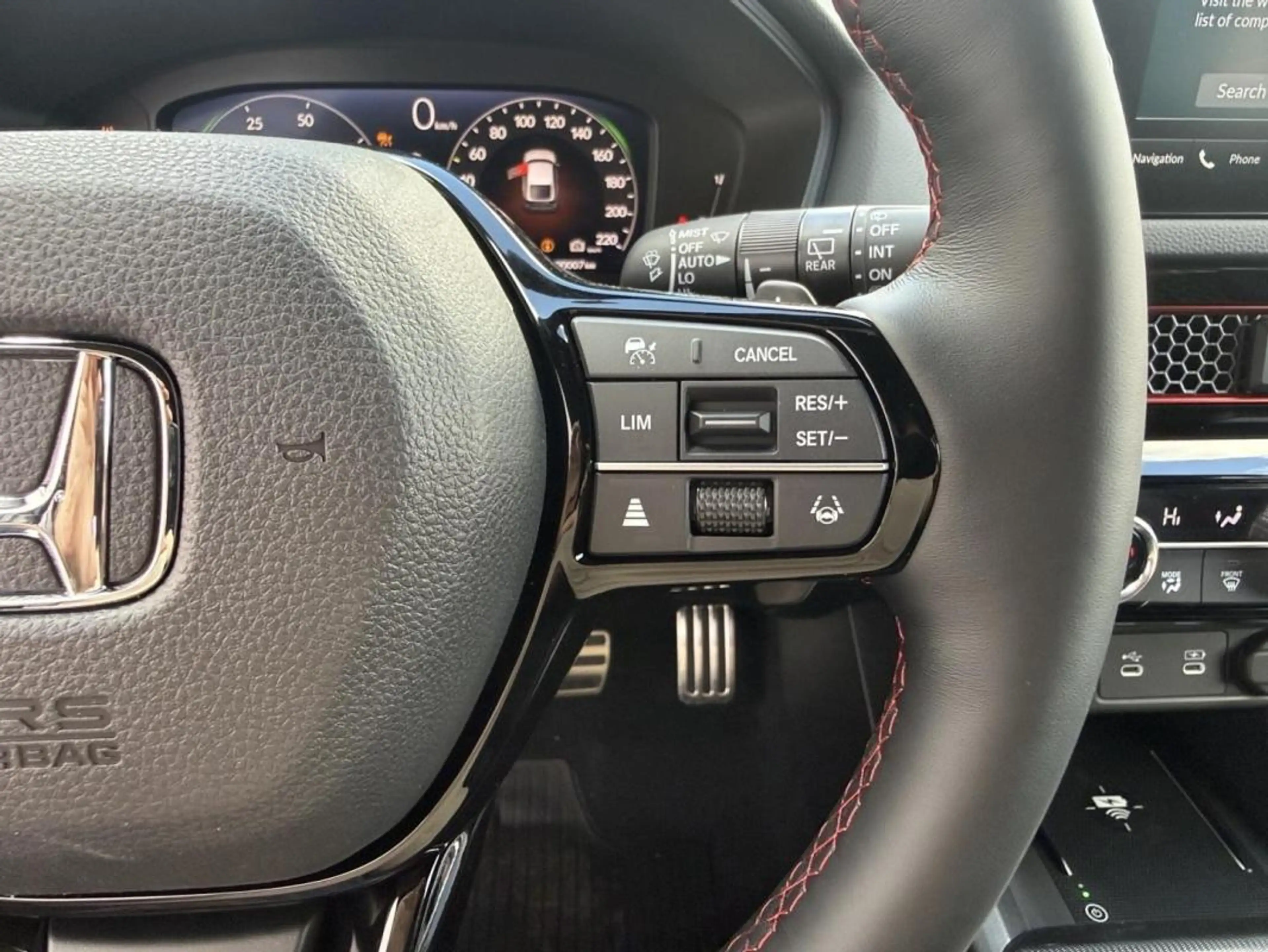 Honda Civic 2.0 i-MMD 184ch e:HEV Sport — photo 18
