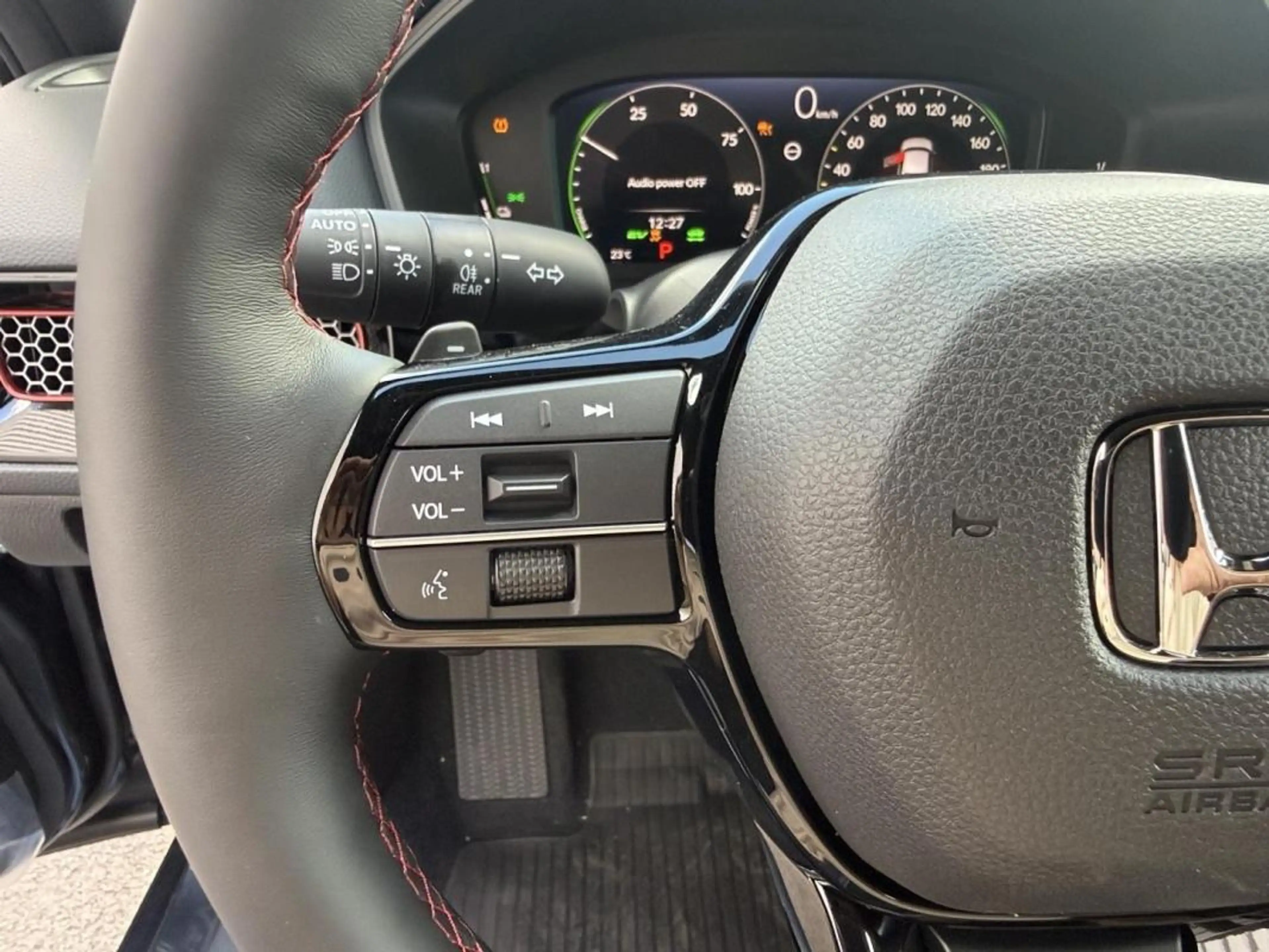 Honda Civic 2.0 i-MMD 184ch e:HEV Sport — photo 17