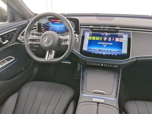 Mercedes-Benz E-Class view 7