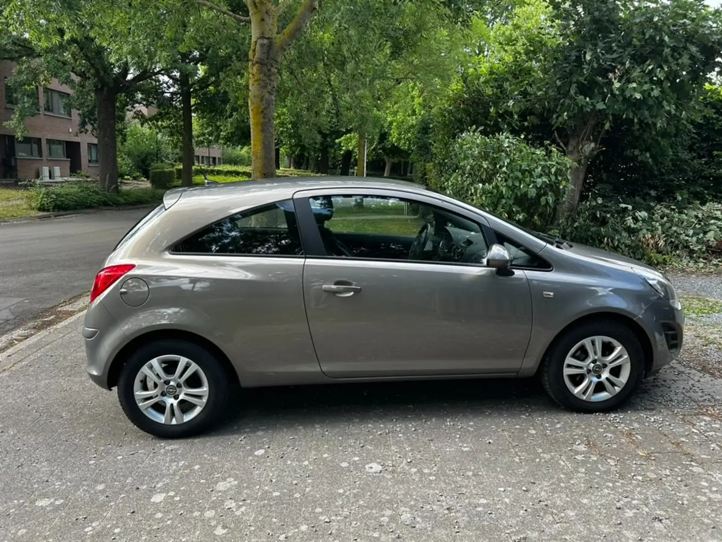 Opel Corsa Corsa 1.2 16V ecoFLEX LPG Energy Brun - 2