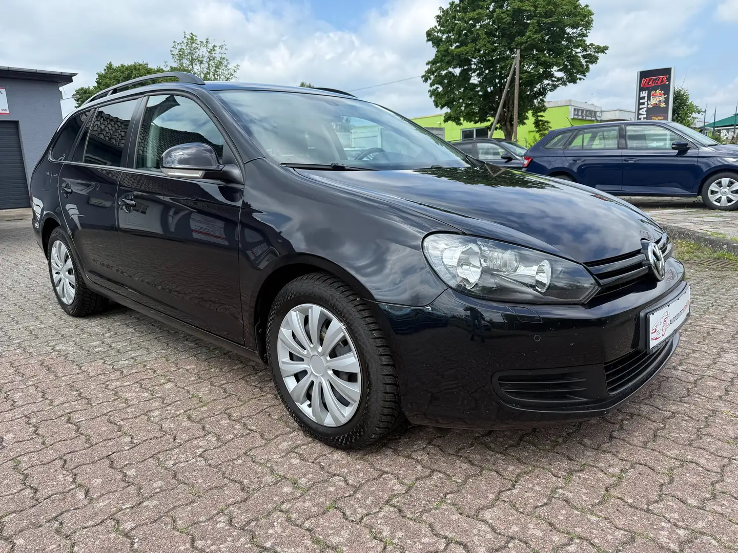 Volkswagen Golf Variant Trendline*SCHECKHEFTGEPFLEGT*TÜVHU NEU*INSP.NEU Schwarz - 1