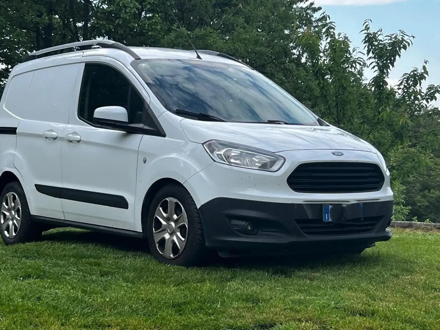 Ford Transit Courier Bianco - 1