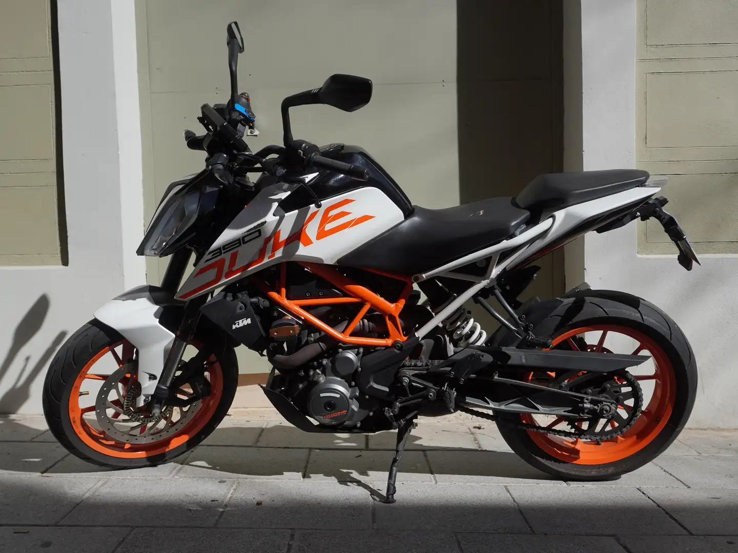 KTM 390 Duke ABS Blanco - 1