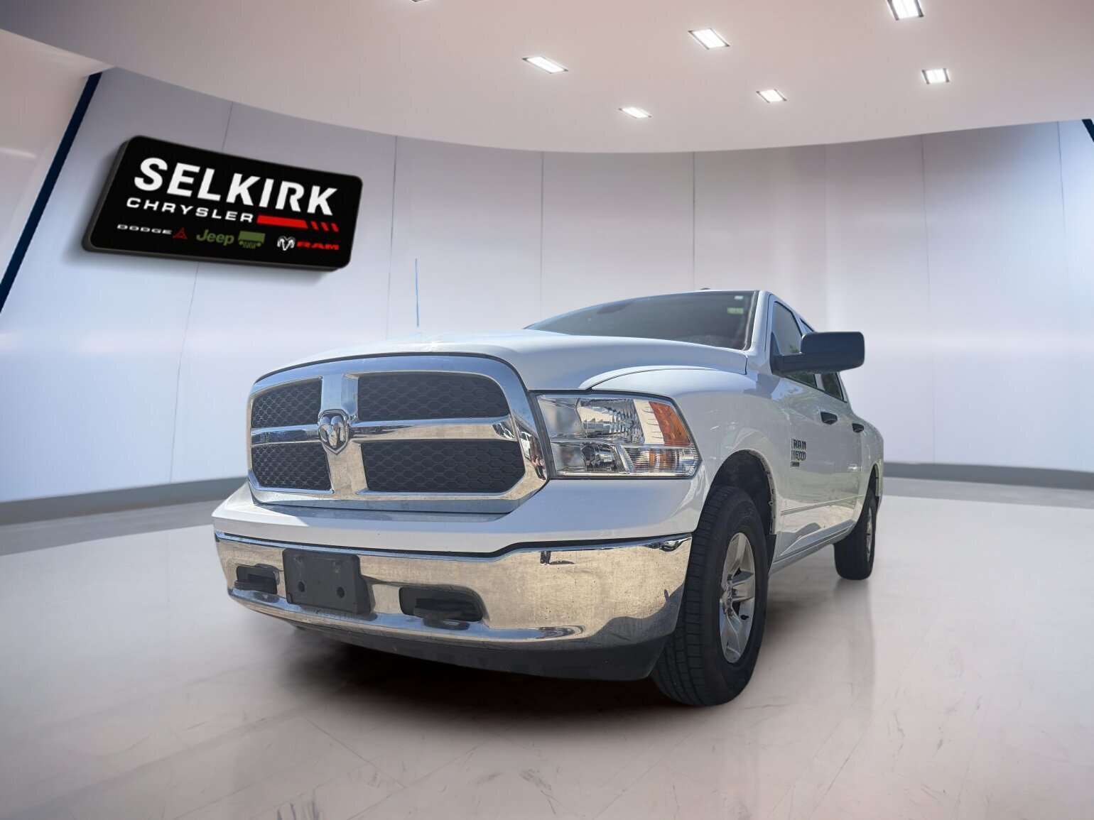 2023 RAM 1500 SLT