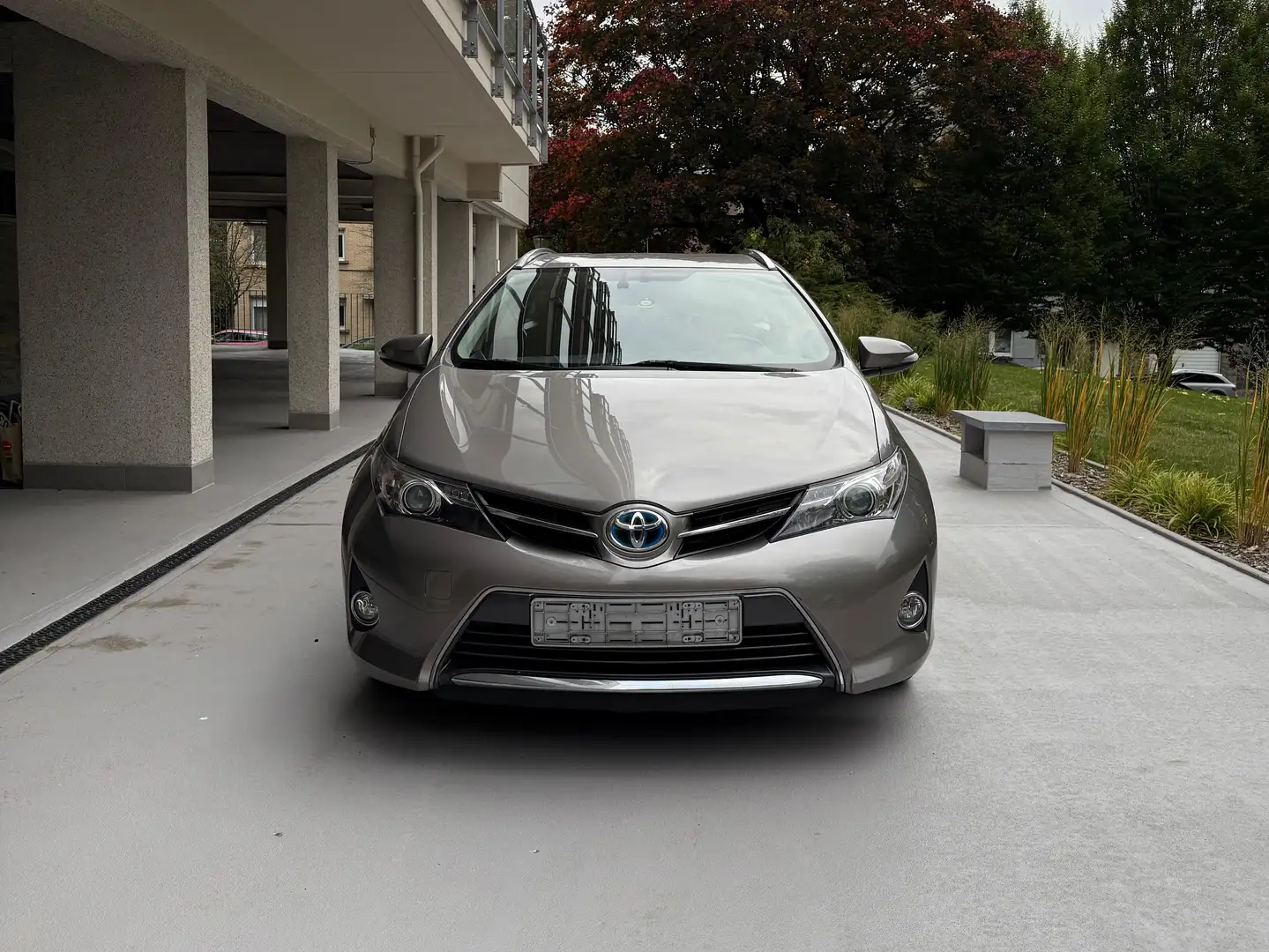 Toyota Auris Auris touring sports 1.8 hybrid confort Beige - 2