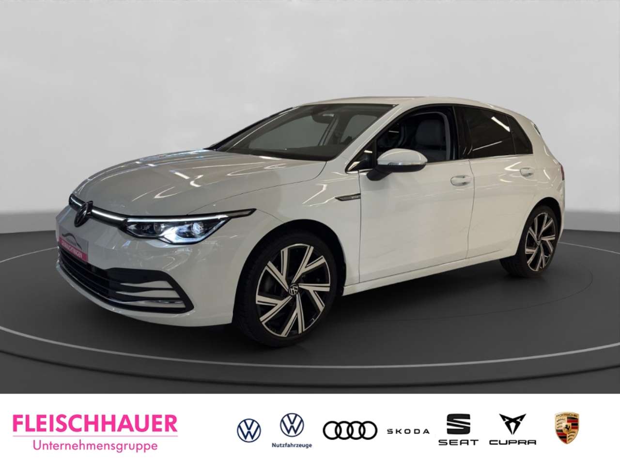 Volkswagen Golf 2024 — VIII Style 1.5 eTSI Navi+LED+18''+Kamera+ACC+App-c