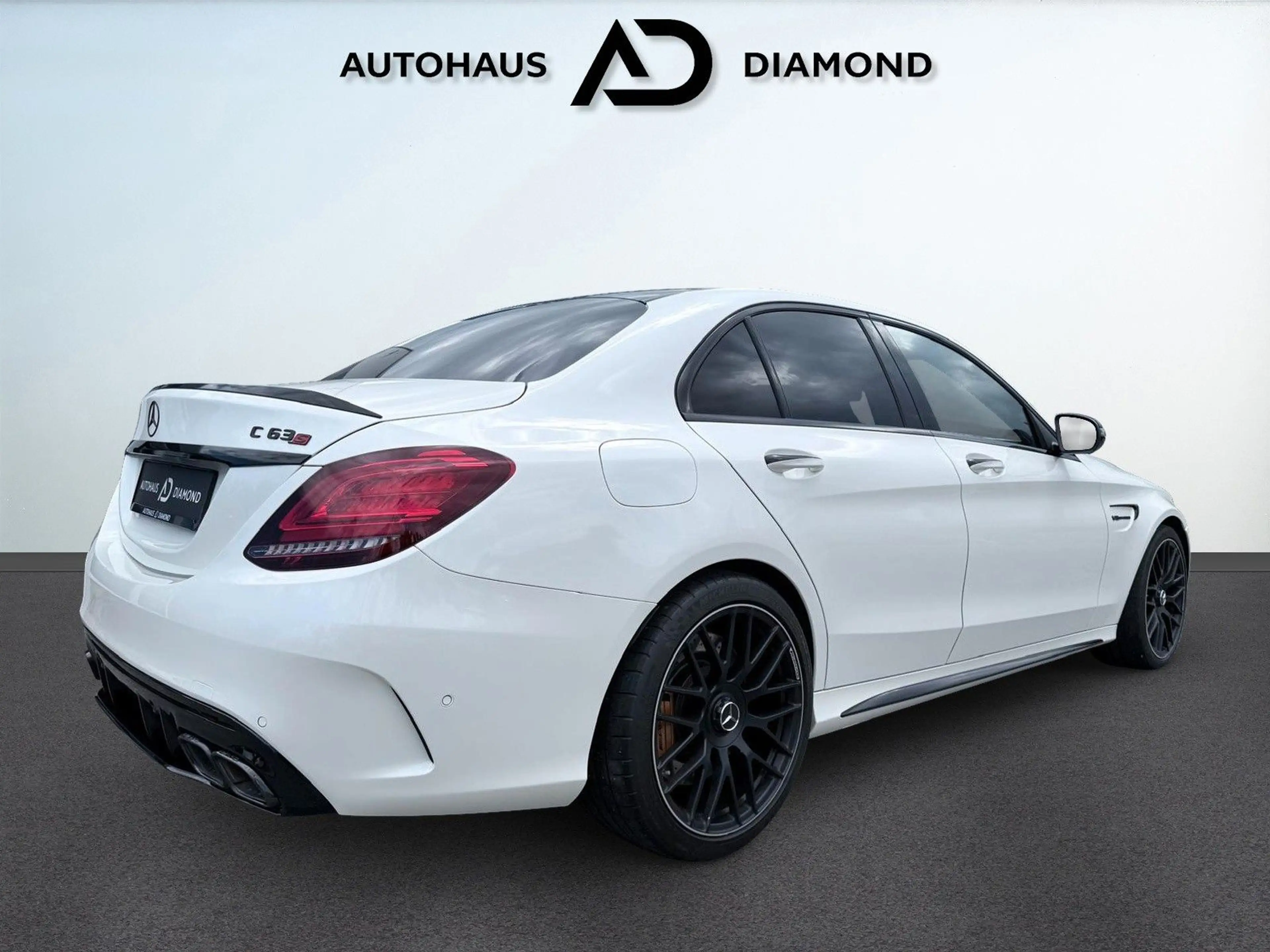 Mercedes-Benz C 63 AMG C 63S AMG * CARBON KERAMIK * PANO * MB100 * — photo 8
