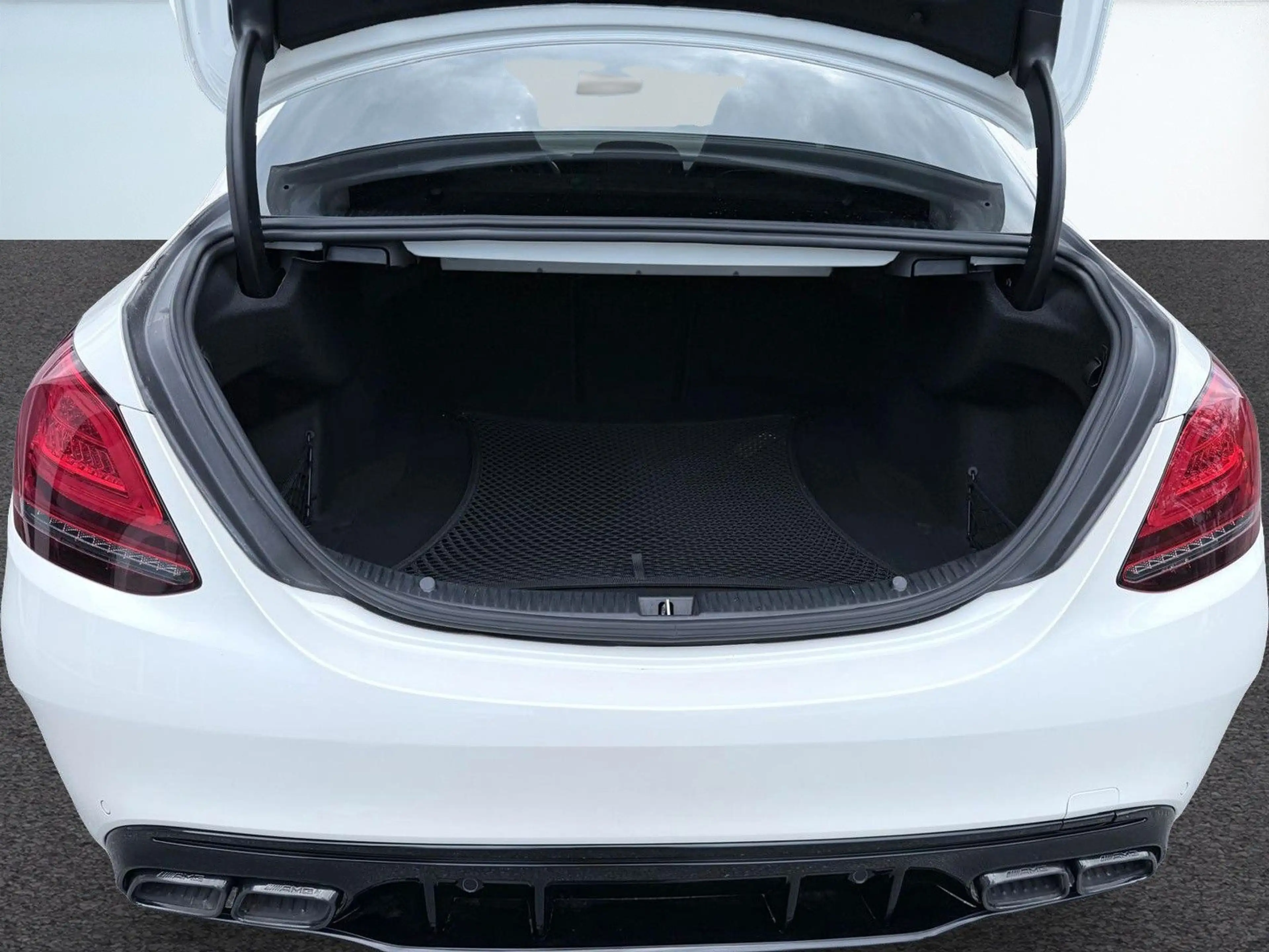 Mercedes-Benz C 63 AMG C 63S AMG * CARBON KERAMIK * PANO * MB100 * — photo 10