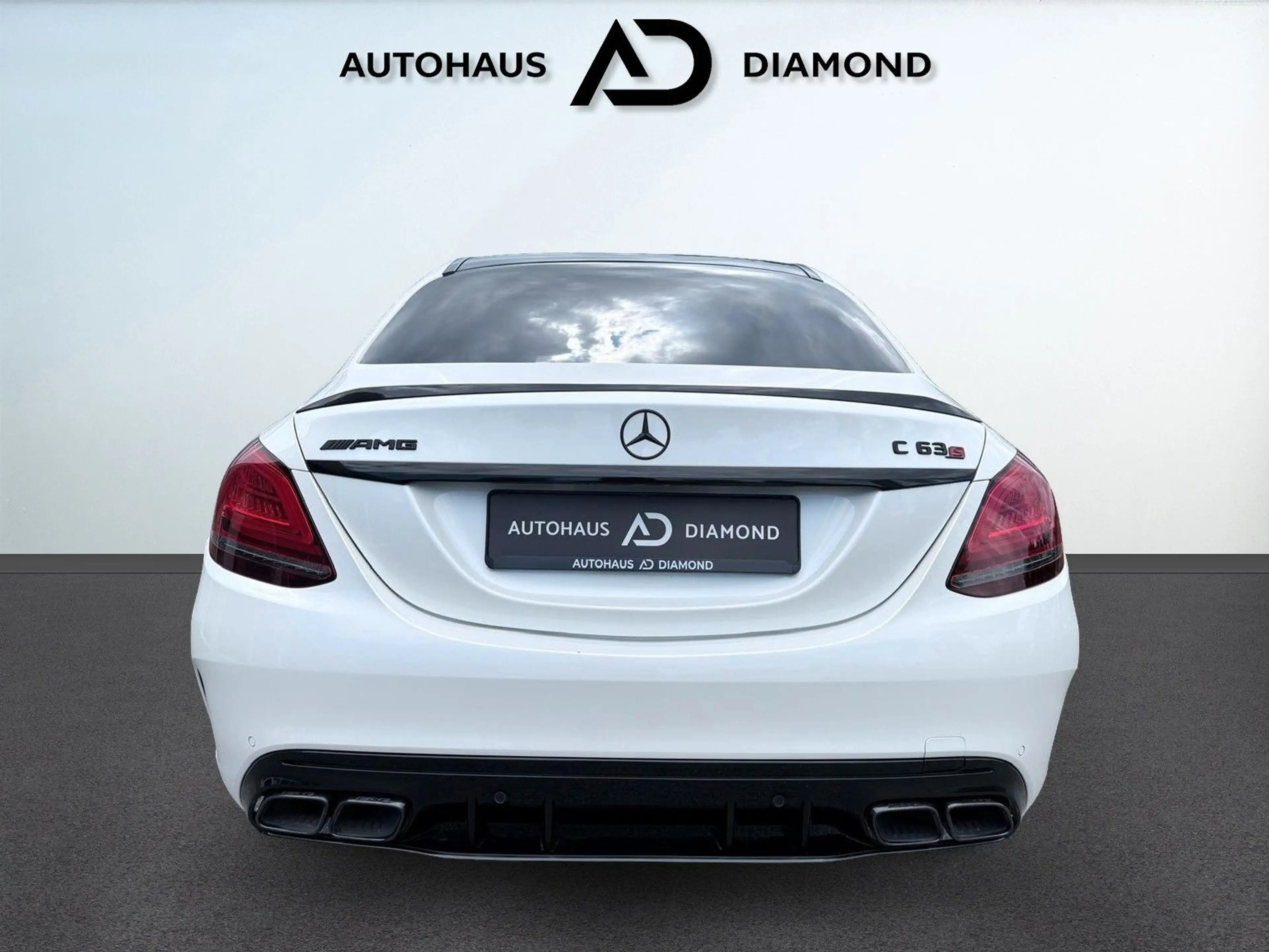 Mercedes-Benz C 63 AMG C 63S AMG * CARBON KERAMIK * PANO * MB100 * — photo 9