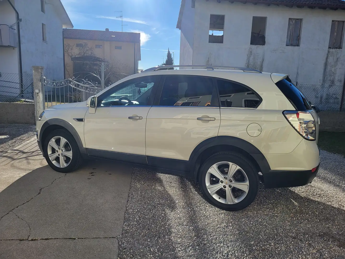 Chevrolet Captiva Captiva 2011 2.2 LTZ 184cv auto Bianco - 2
