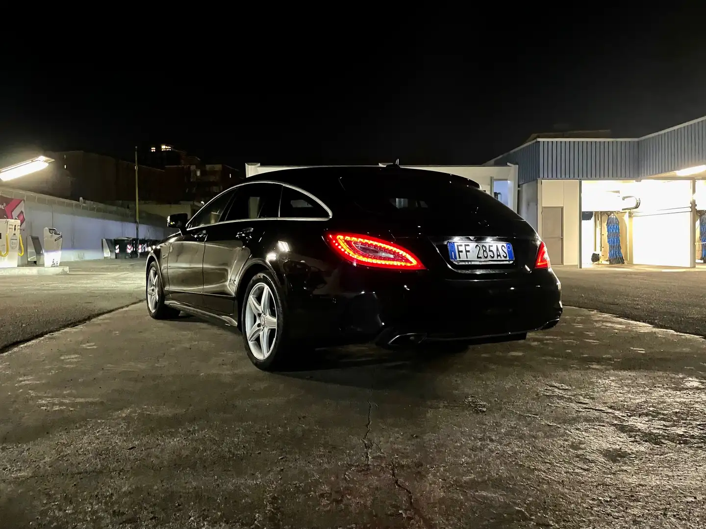 Mercedes-Benz CLS 250 CLS Shooting Brake -Premium plus 4matic auto Чорний - 1