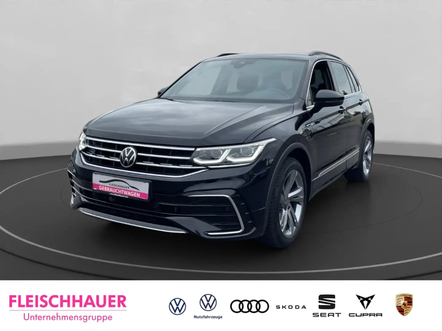 Volkswagen Tiguan R-Line 1.5 TSI DSG R Line Matrix RFK Keyless AHK s Schwarz - 1