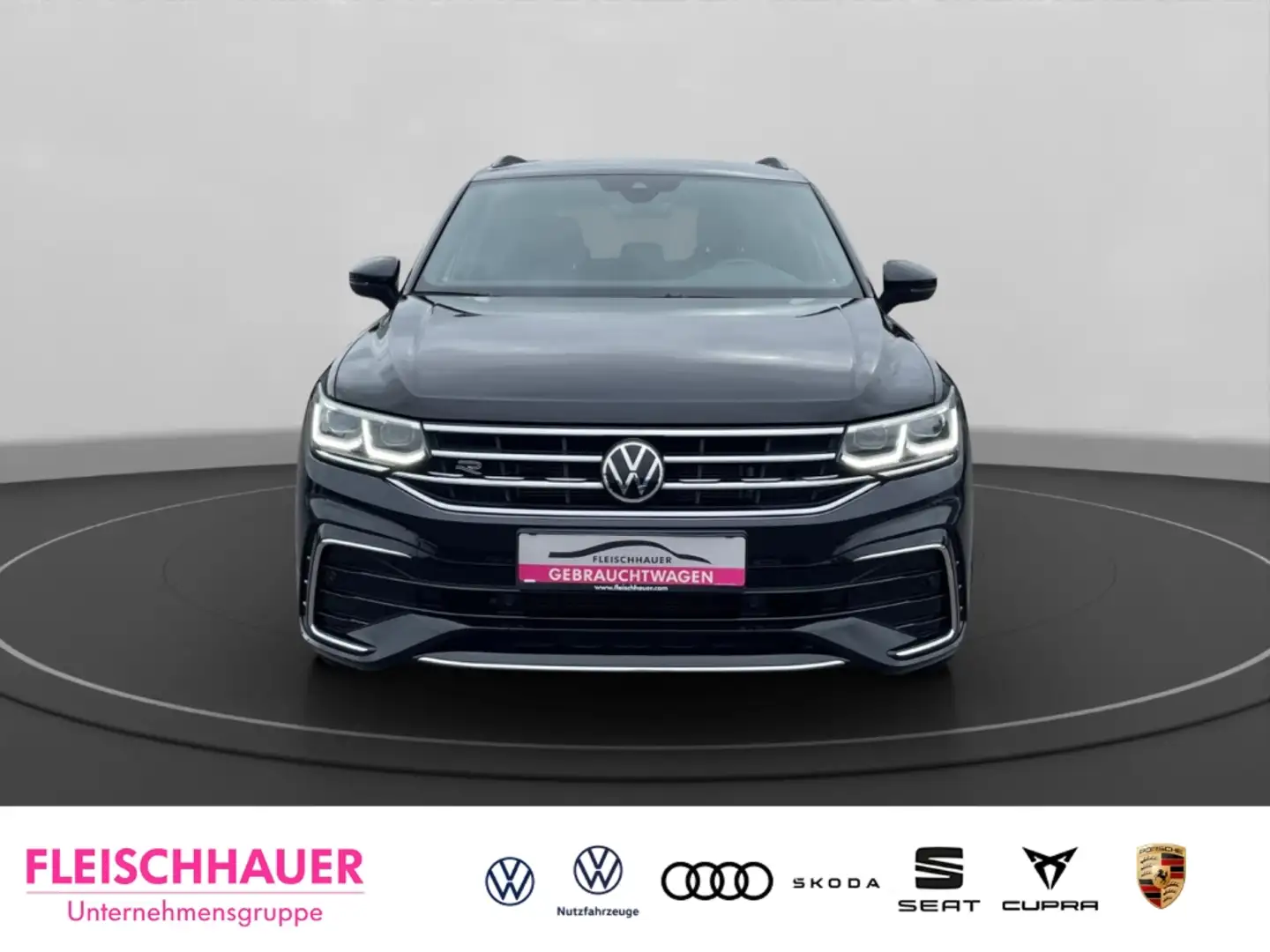 Volkswagen Tiguan R-Line 1.5 TSI DSG R Line Matrix RFK Keyless AHK s Schwarz - 2